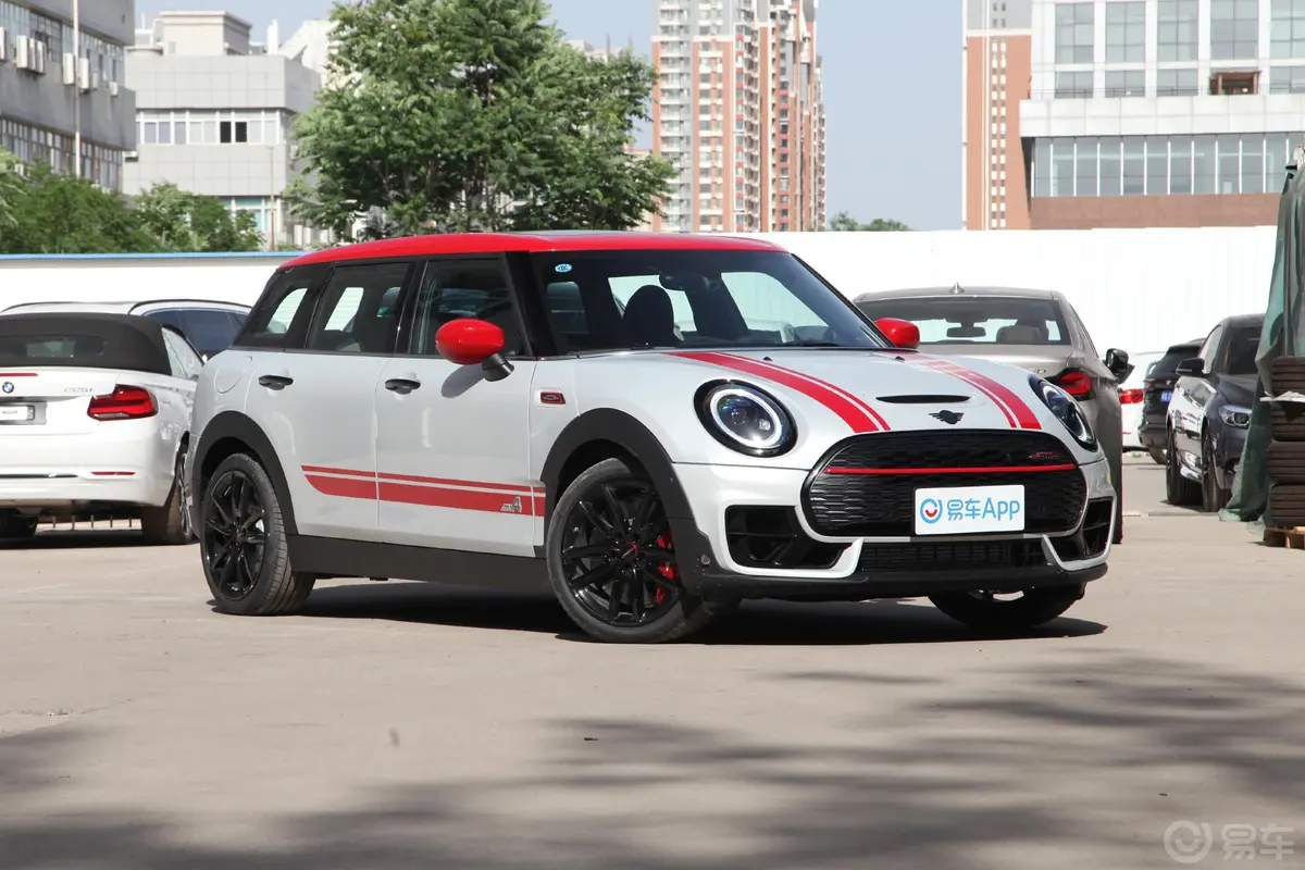 MINI JCW CLUBMAN2.0T JOHN COOPER WORKS ALL-IN侧前45度车头向右水平