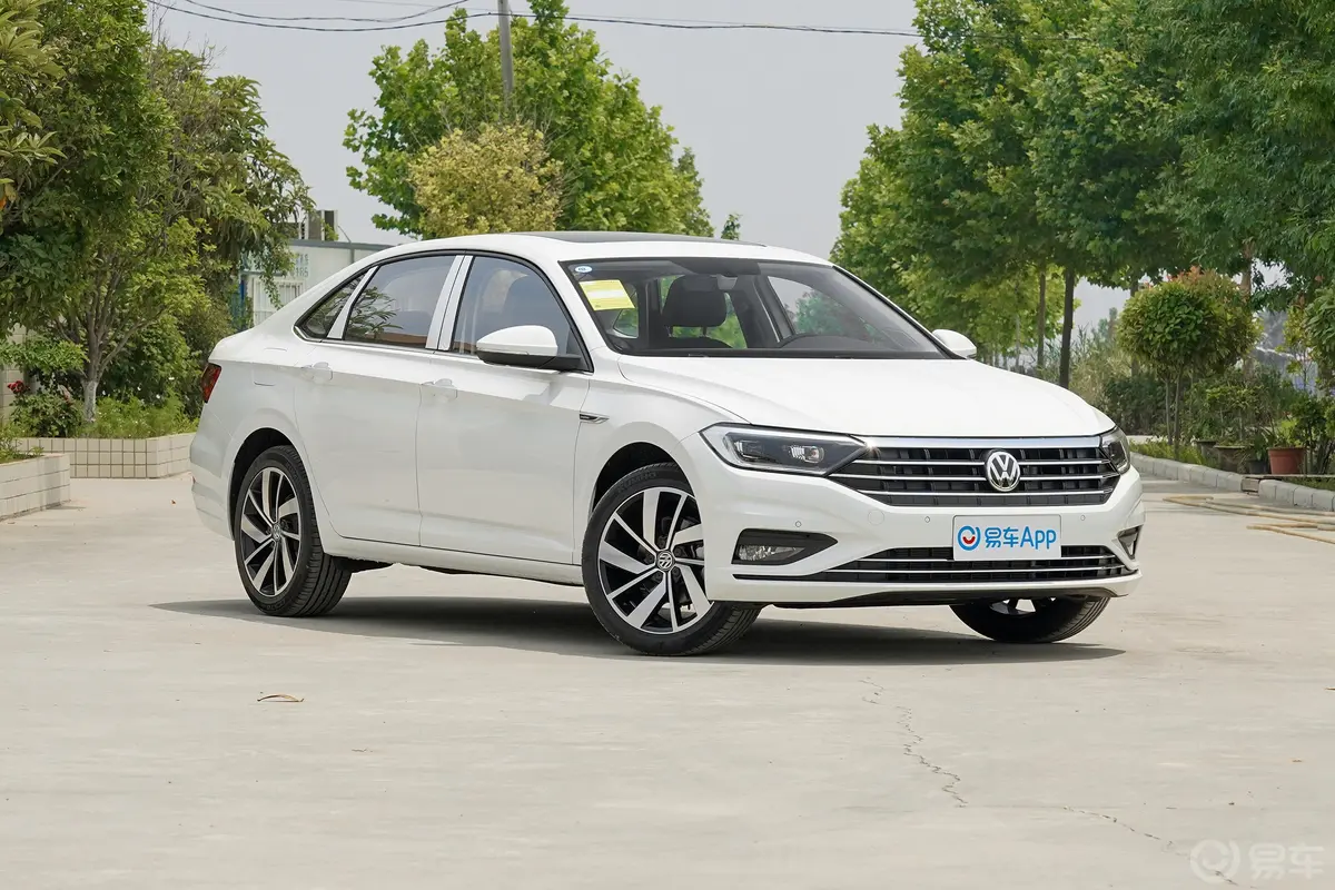 速腾280TSI 双离合 卓越版外观