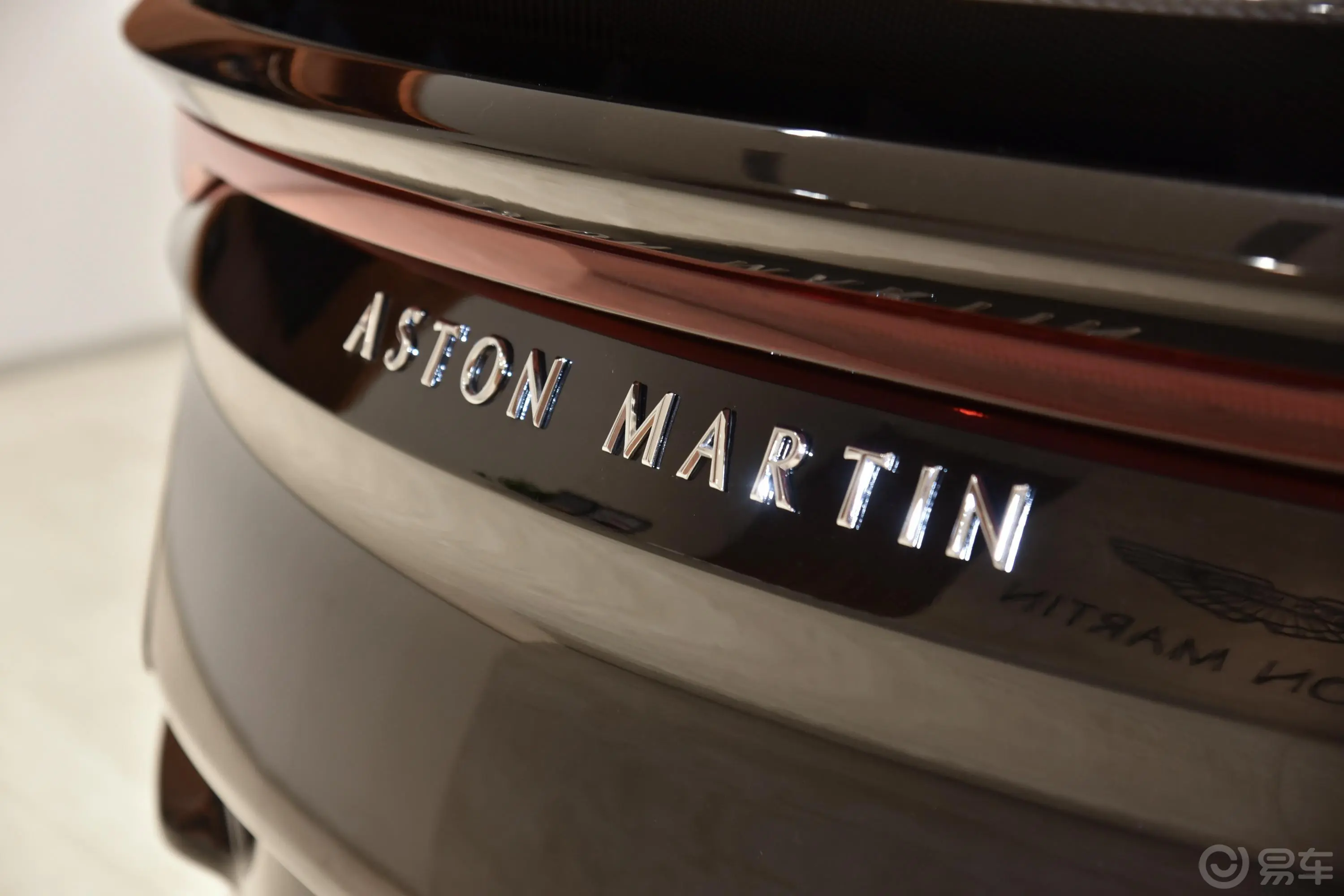 阿斯顿·马丁DBSDBS Superleggera V12 Coupe外观