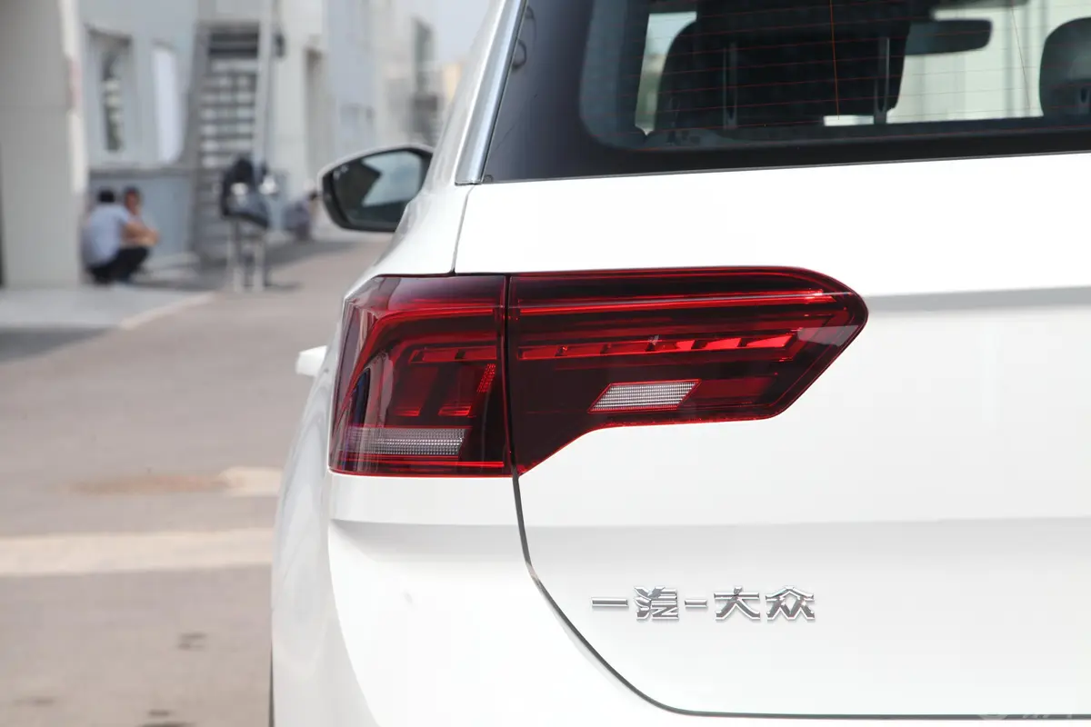 探歌改款 280TSI 双离合 四驱 豪华型智联版外观