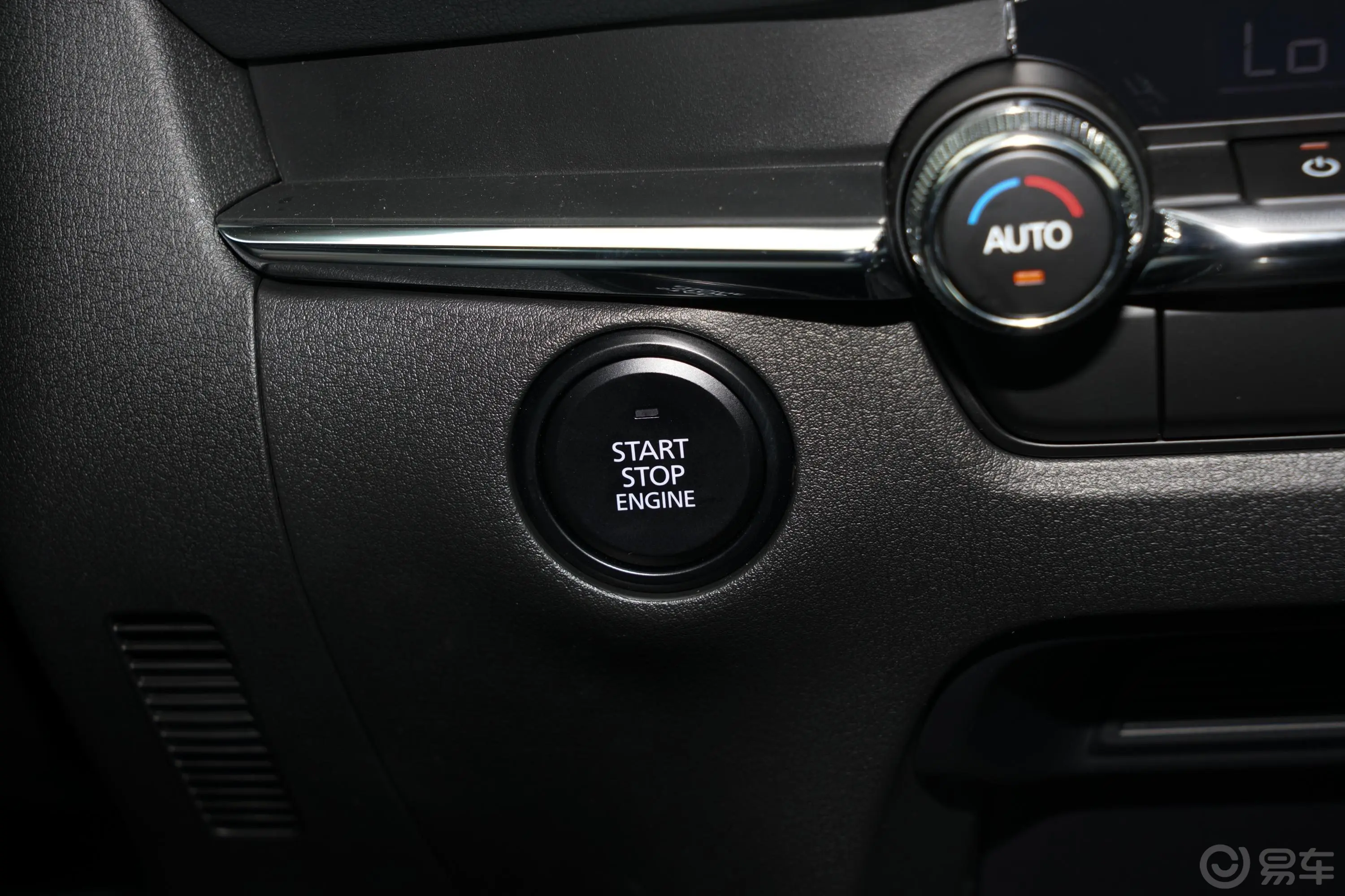 马自达CX-302.0L 自动雅悦型钥匙孔或一键启动按键