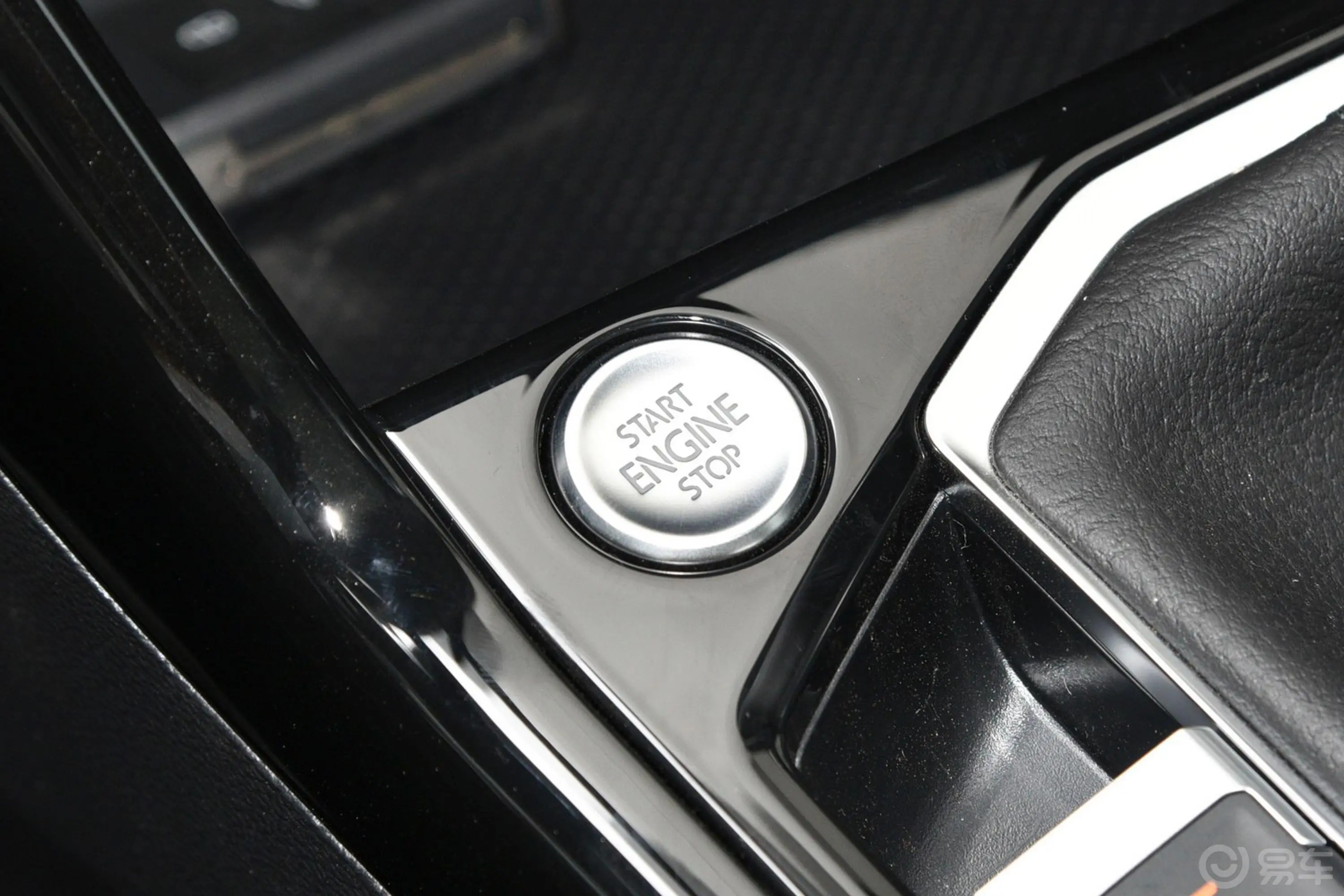 探岳GTE 插电混动1.4T 双离合 豪华型钥匙孔或一键启动按键