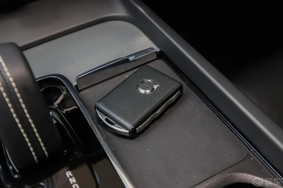 沃尔沃S60B5 智雅运动版钥匙正面