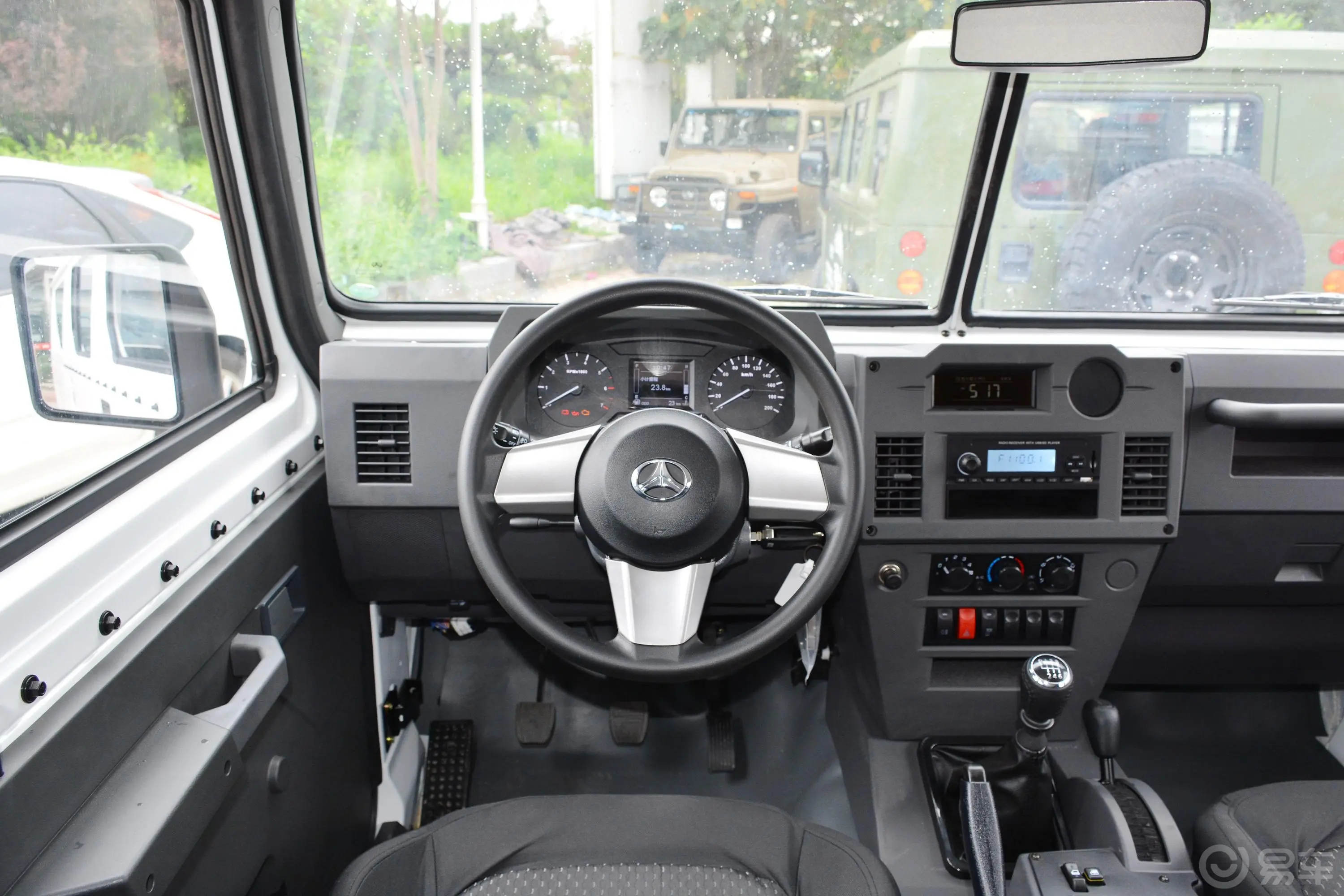 勇士改款 2.4T 手动 四驱 五门汽油版 国VI驾驶位区域