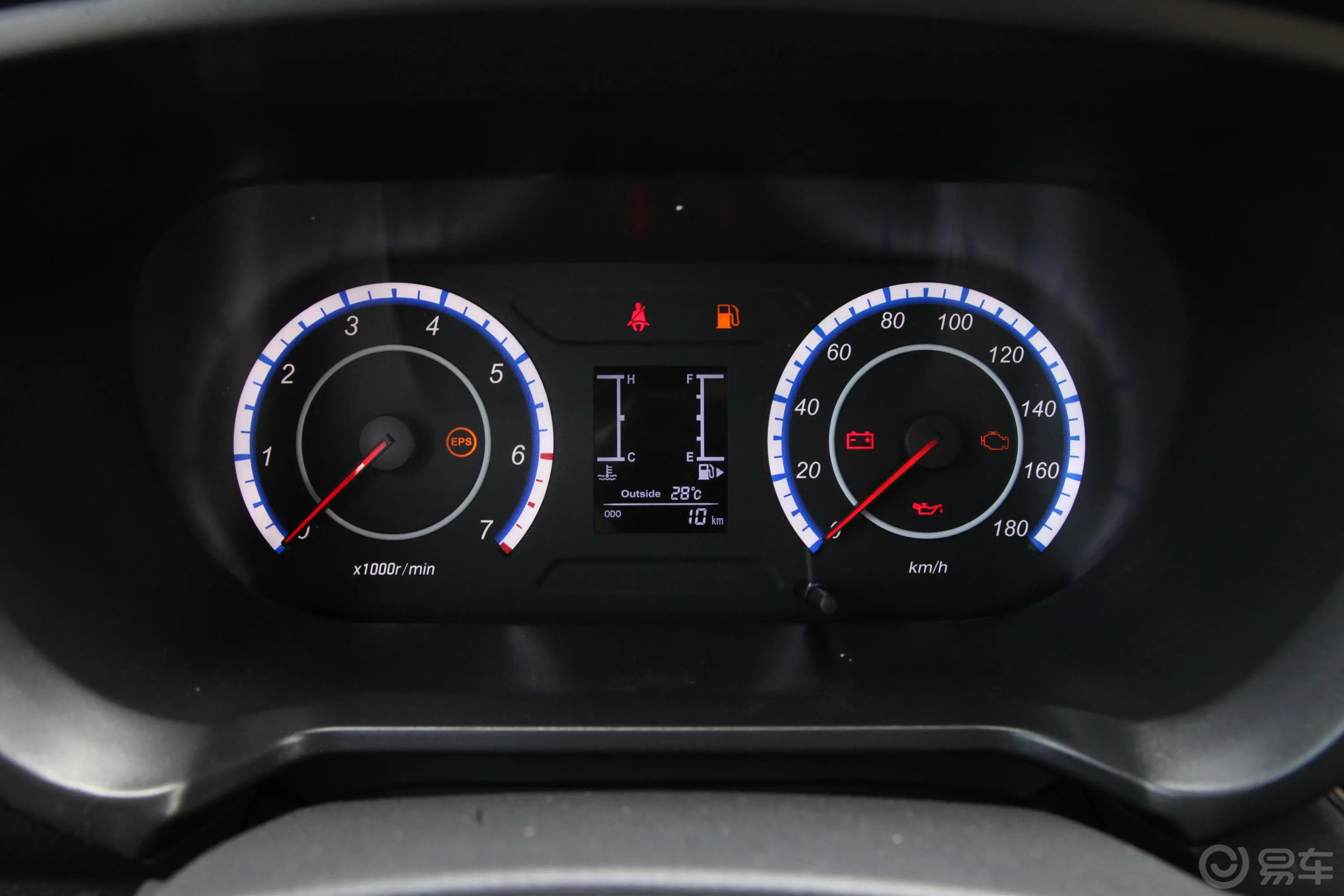 欧诺S欧诺S 1.5L 手动 客车智享版(双蒸空调)仪表盘