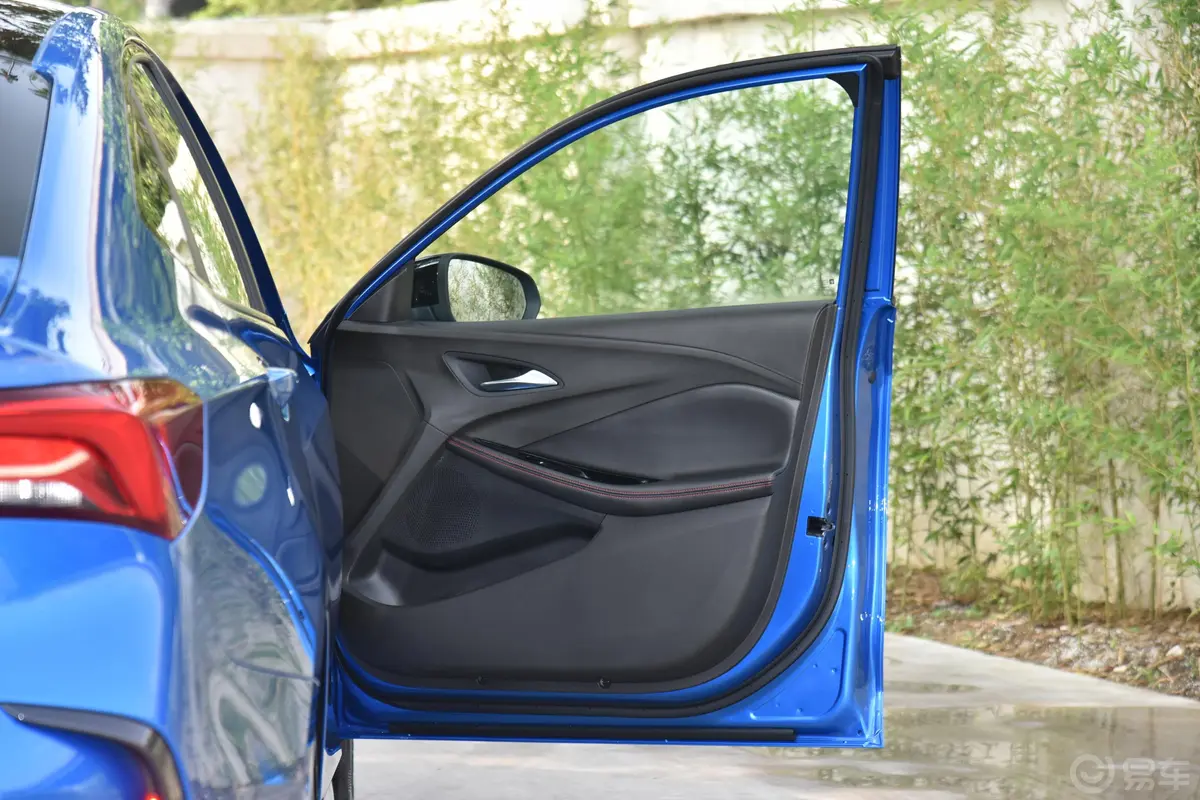 威朗Pro GS 1.5T 疾风版副驾驶员车门
