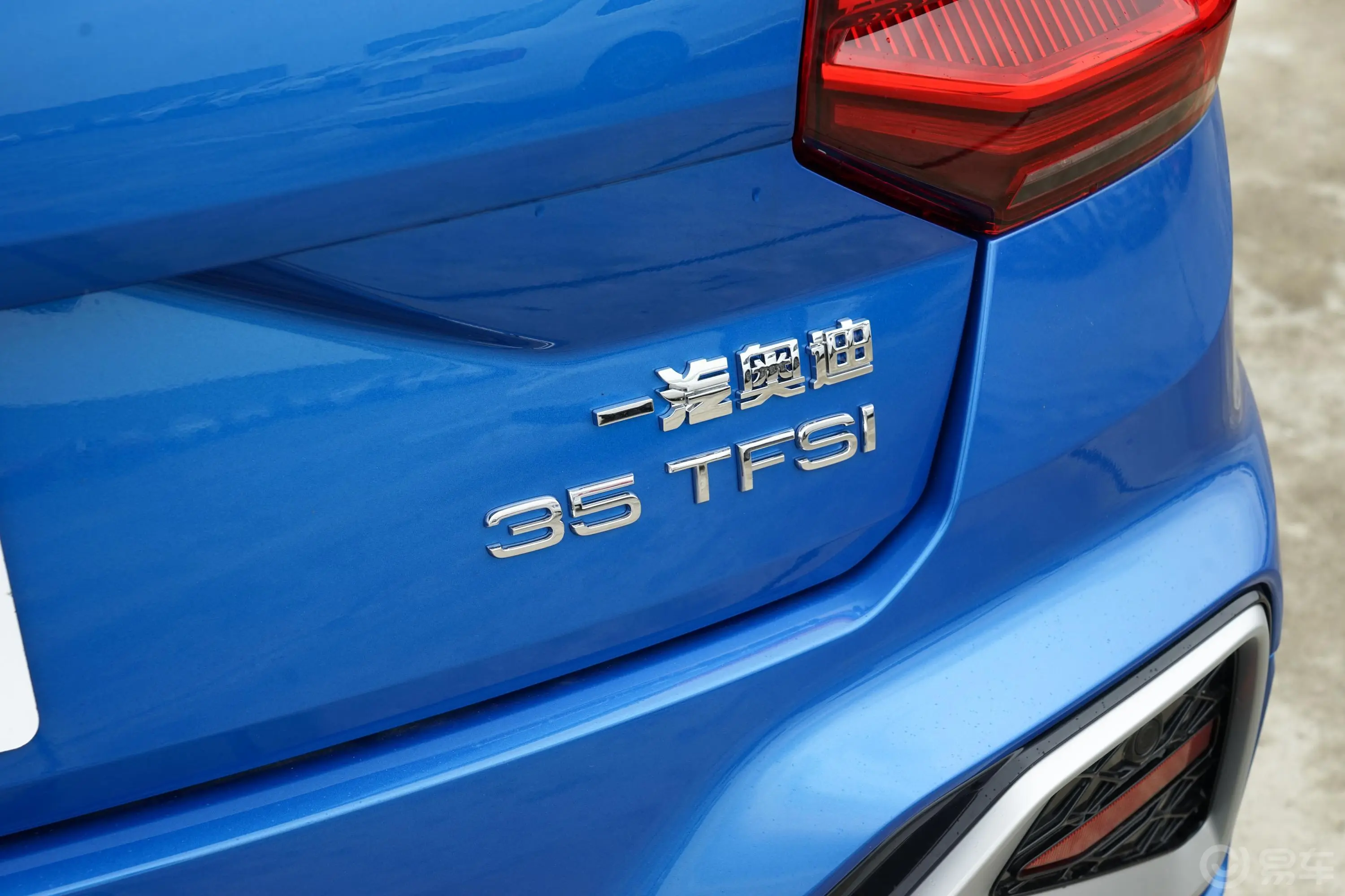 奥迪Q2L35 TFSI 豪华动感型外观细节