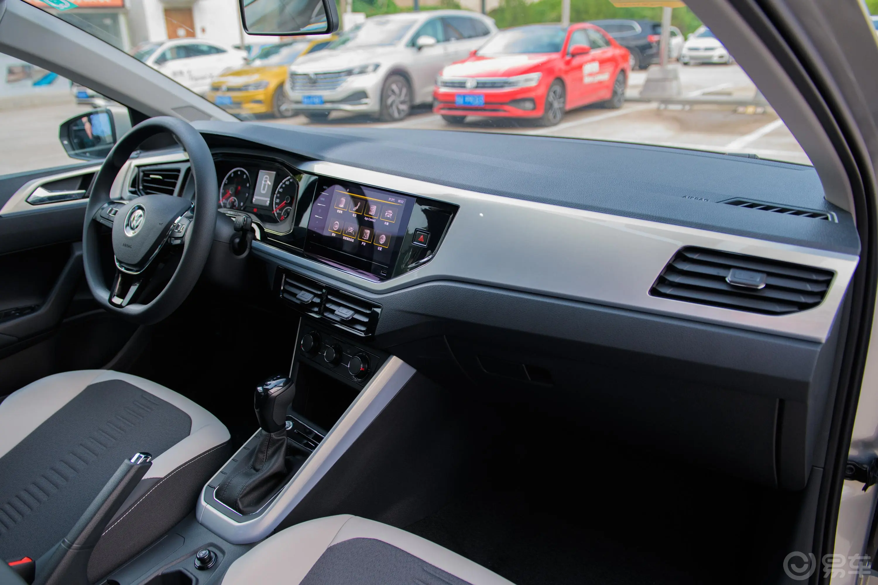 PoloPlus 1.5L 自动炫彩科技版内饰全景副驾驶员方向