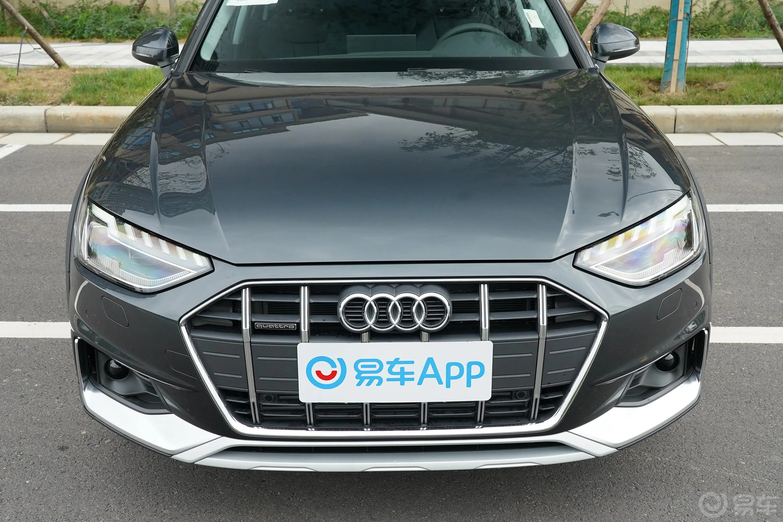 奥迪A4(进口)allroad quattro 探索家觅境版外观