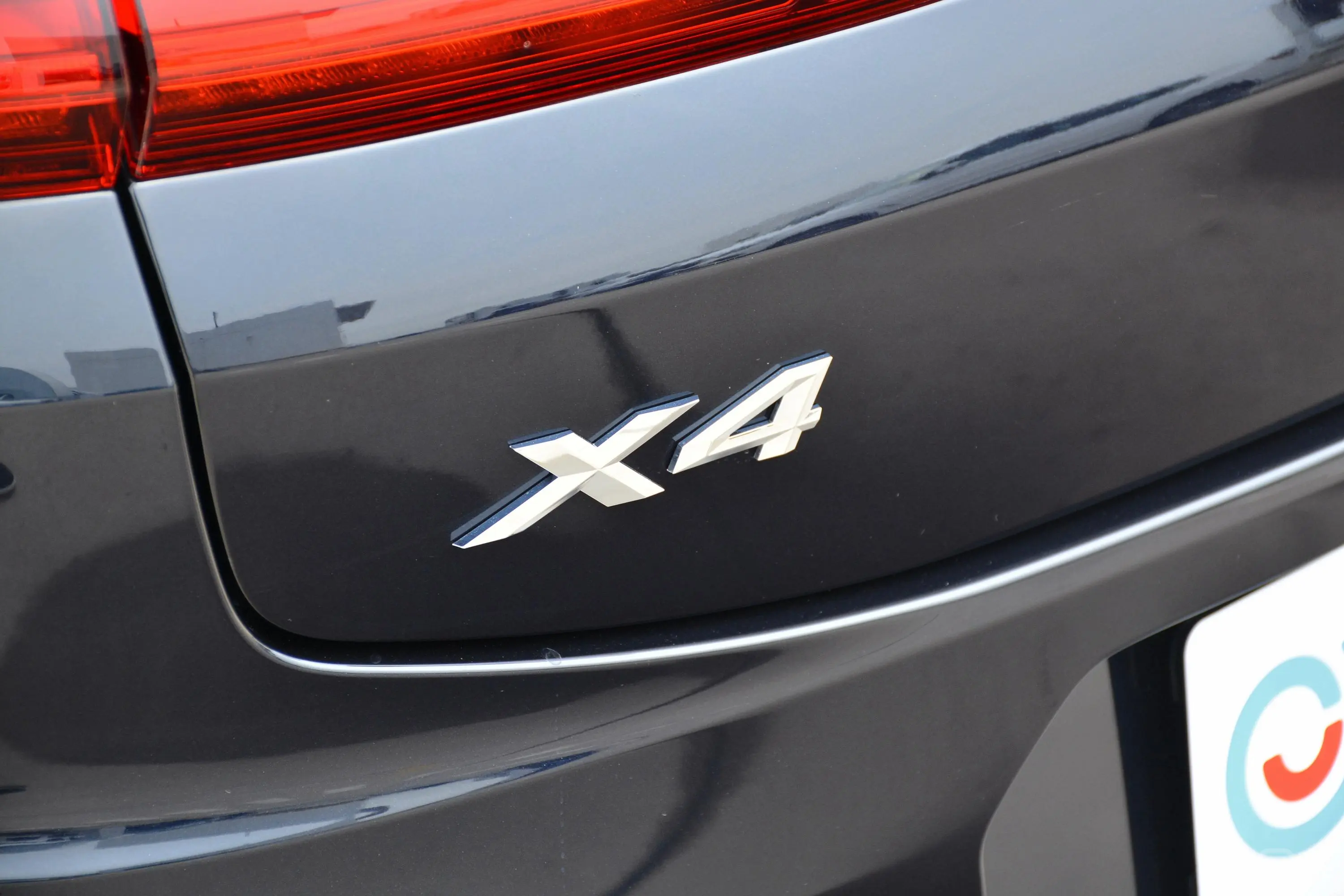 宝马X4改款 xDrive 25i M运动曜夜套装外观