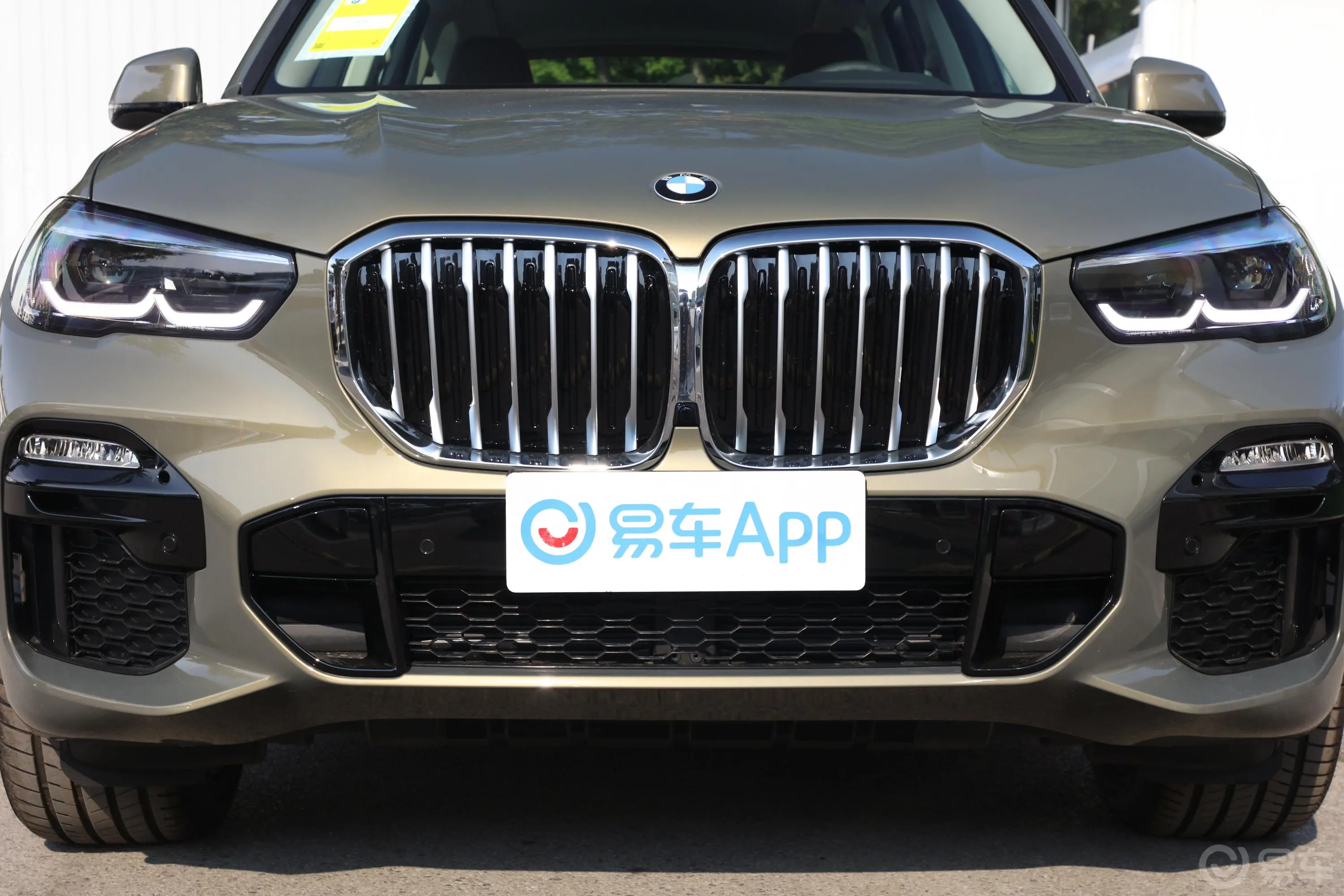 宝马X5(进口)改款 xDrive30i M运动套装外观