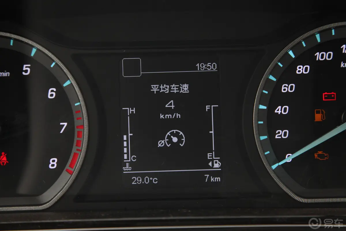 长安欧尚X5改款 1.6L 手动豪华型主驾驶位
