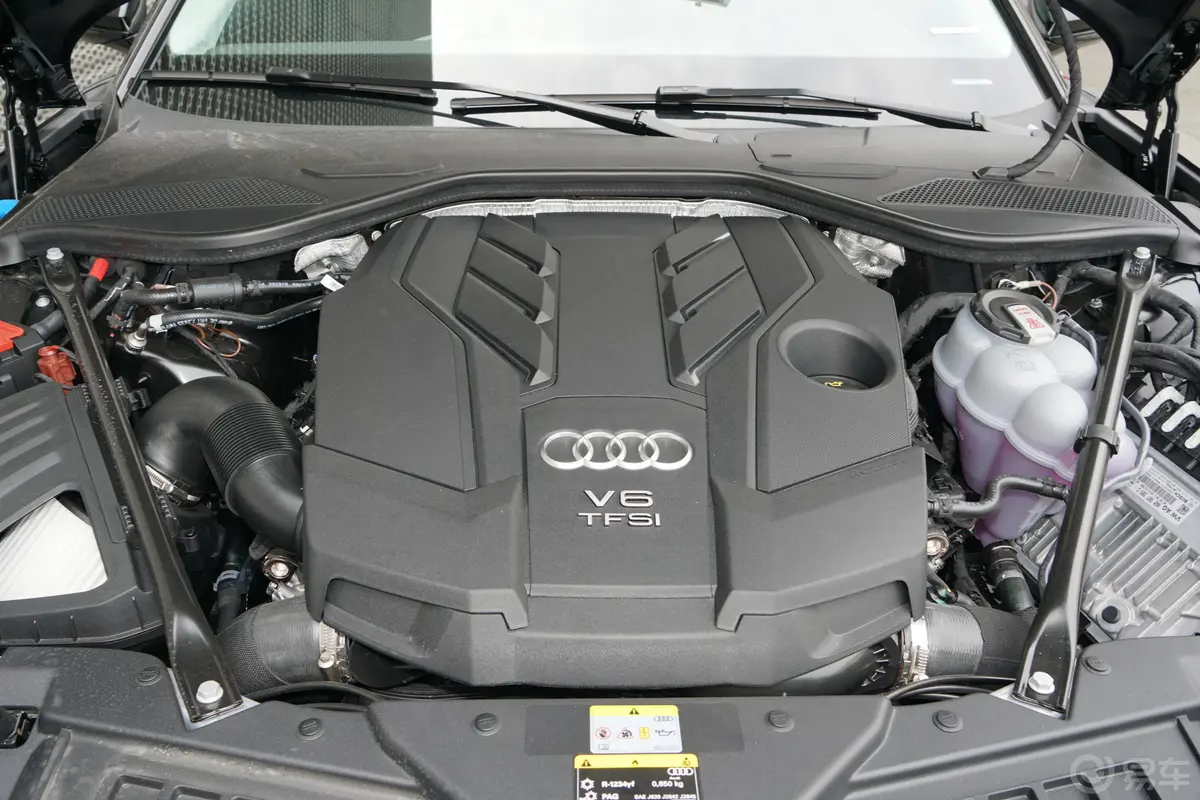 奥迪A8A8L 50 TFSI quattro 舒适型 典藏版外观