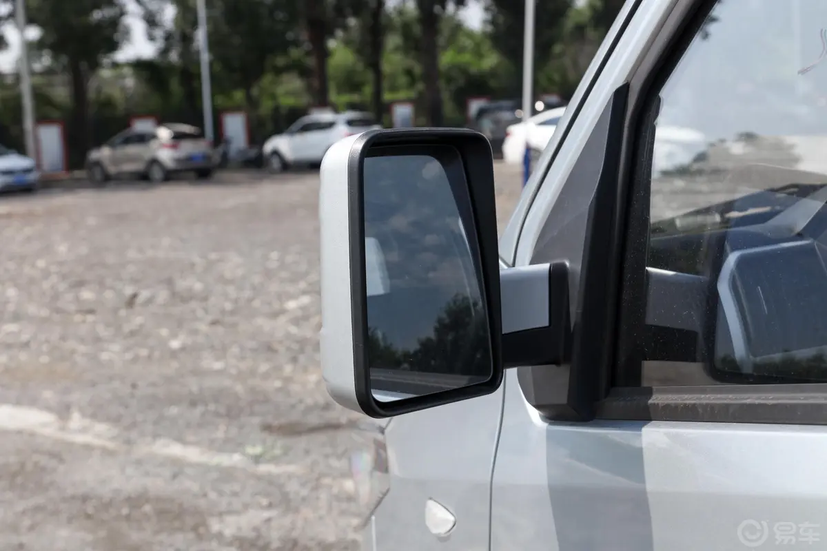 神骐T301.6L 单排3.3米标准车舒适型后视镜镜面