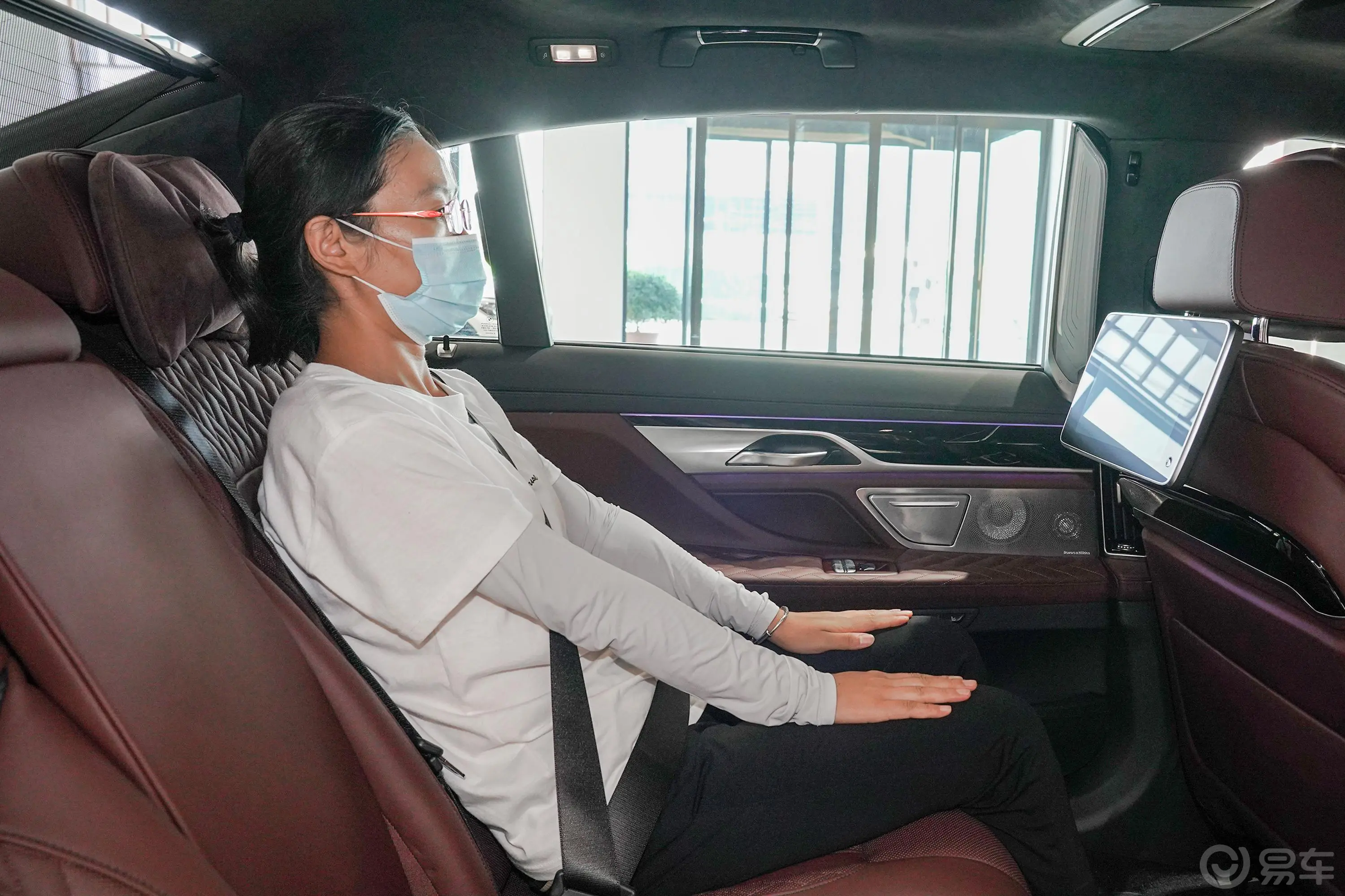 宝马7系740Li xDrive 行政型 豪华套装空间