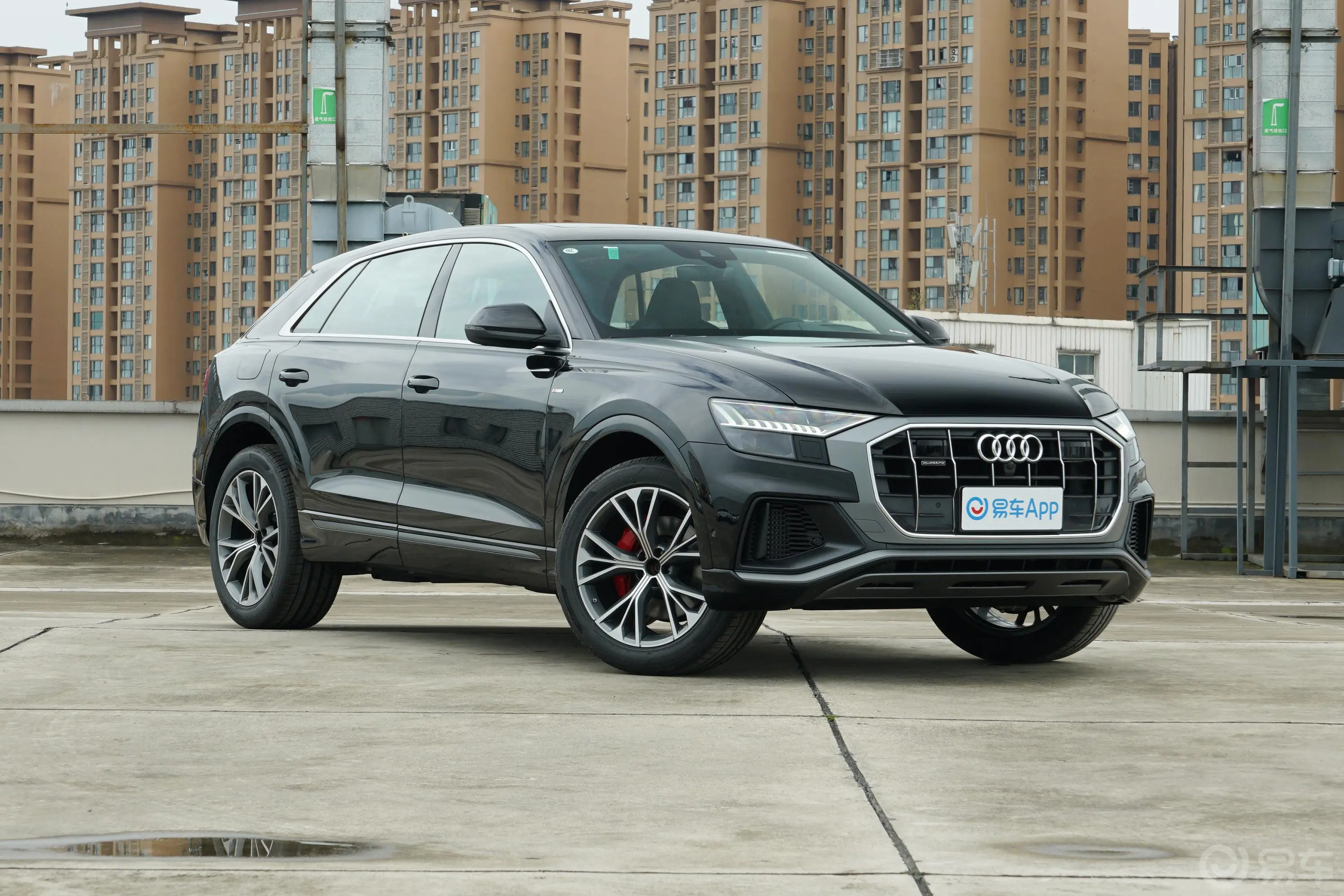 奥迪Q855 TFSI quattro 臻选动感型驾驶员侧前门把手