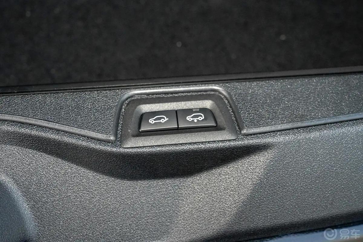 宝马X5 插电混动(进口)改款 xDrive45e M运动套装空间