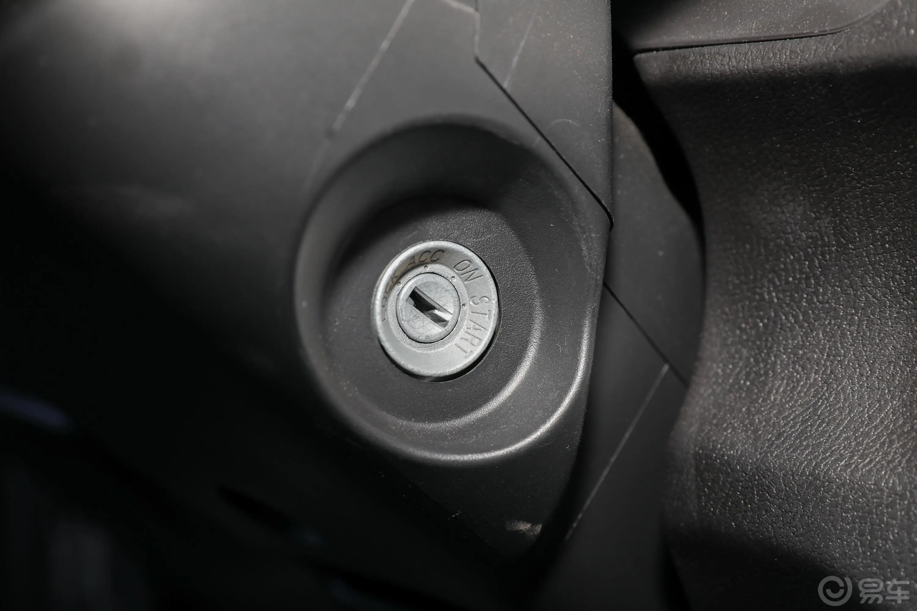 瑞驰新能源EK01S厢式车 31.25kWh 标准版钥匙孔或一键启动按键