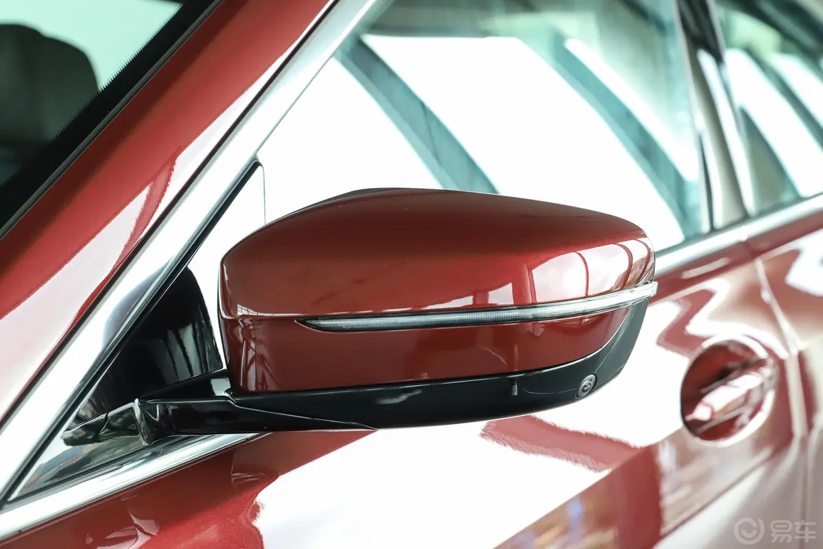 宝马6系GT改款 630i M运动大旅行家版主驾驶后视镜背面