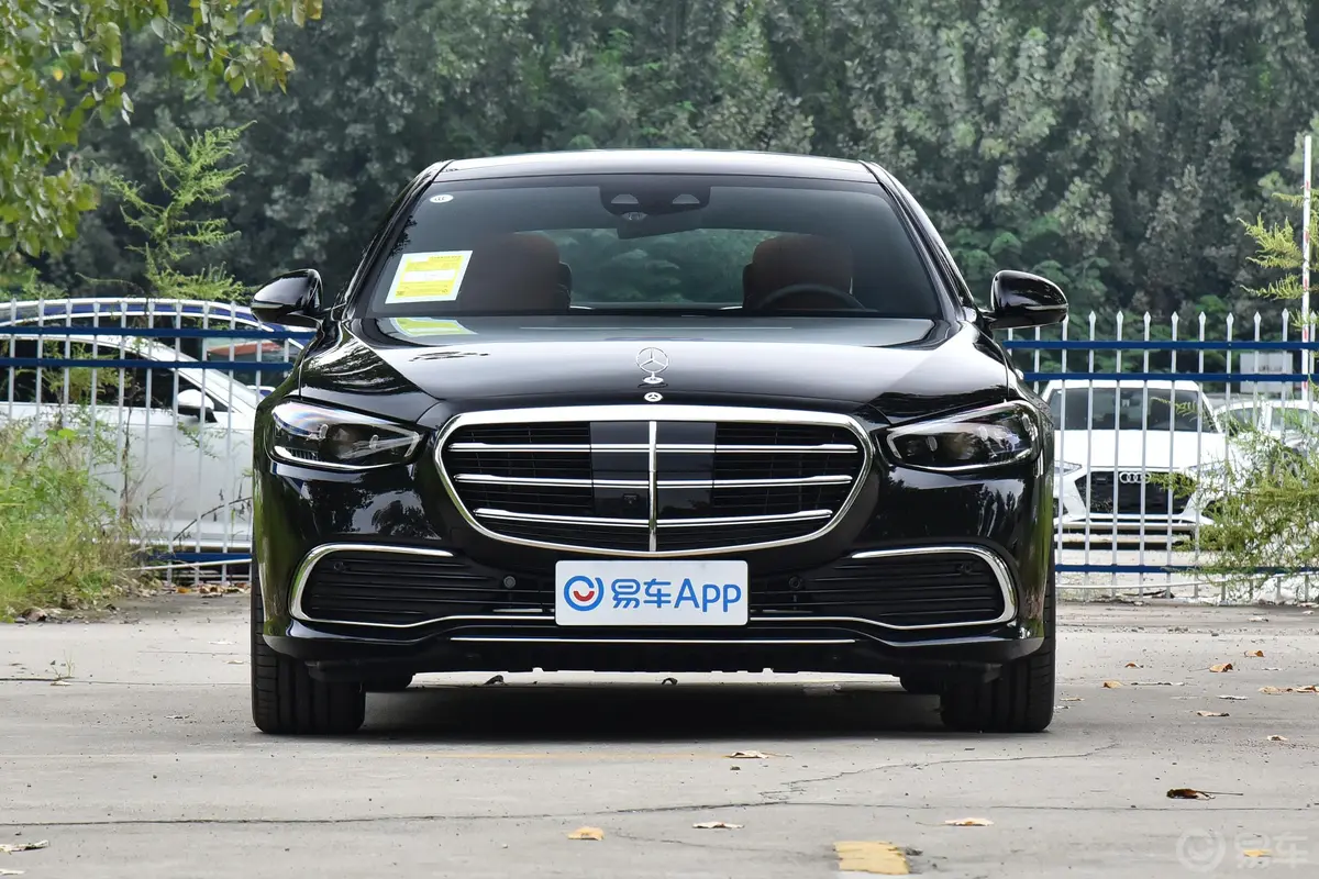 奔驰S级改款 S 400 L 豪华型正前水平