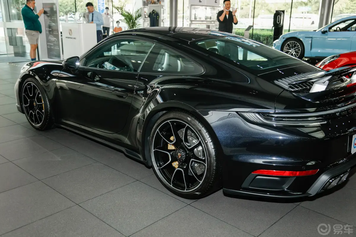 保时捷911Turbo S 3.7T外观