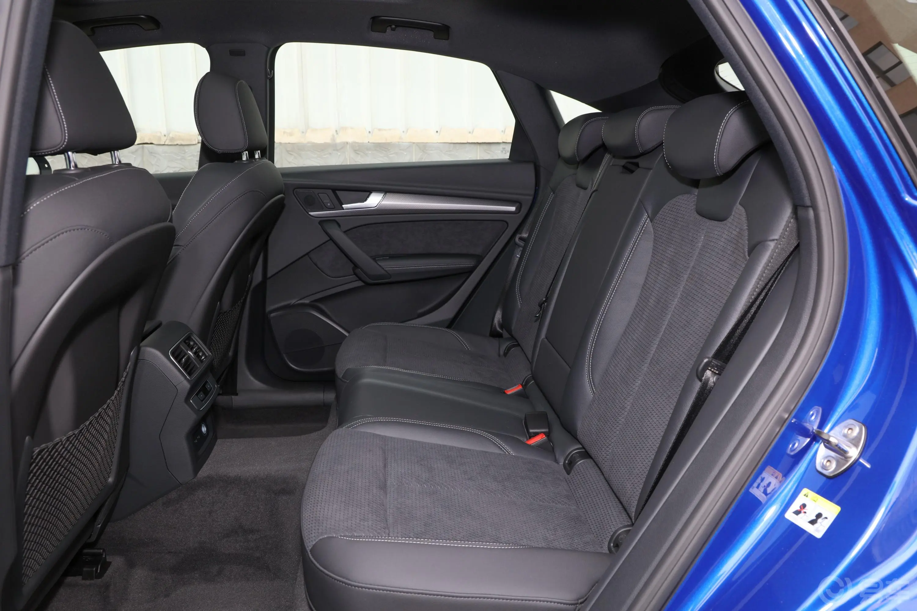 奥迪Q5L Sportback40 TFSI 豪华型后排座椅