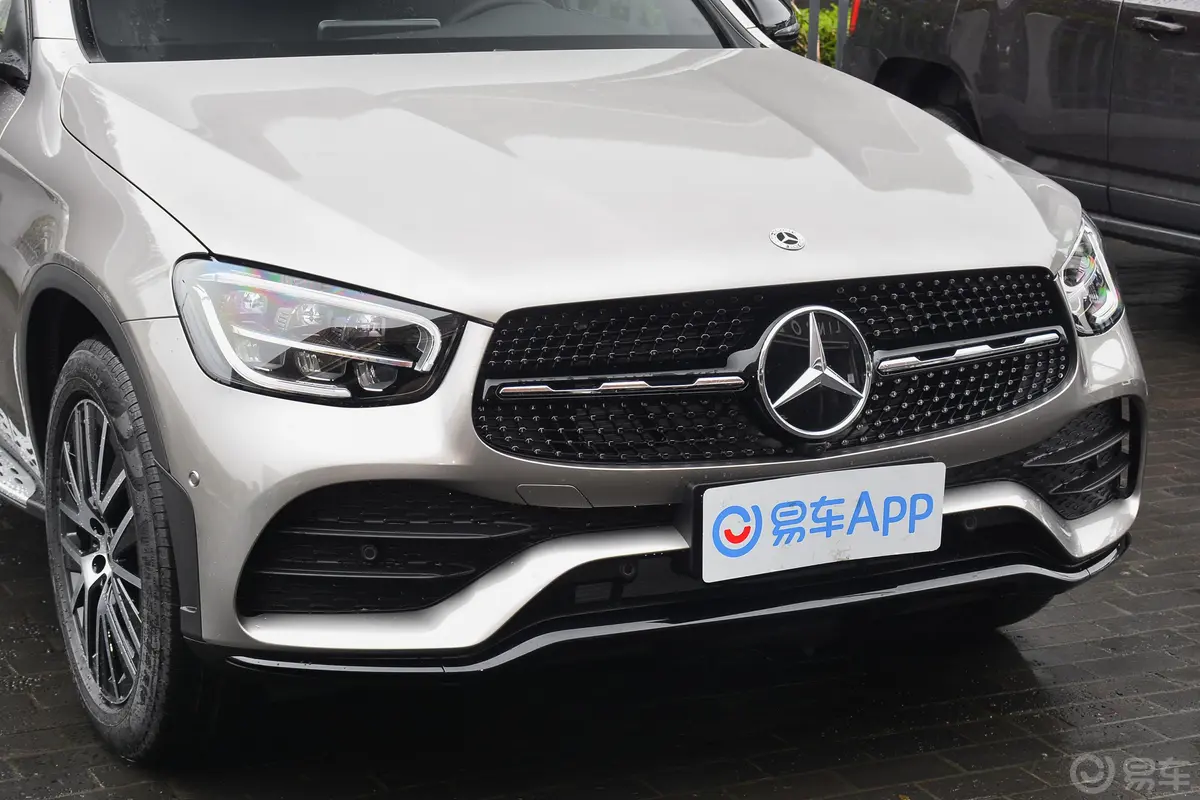 奔驰GLC轿跑GLC 300 4MATIC 轿跑SUV外观