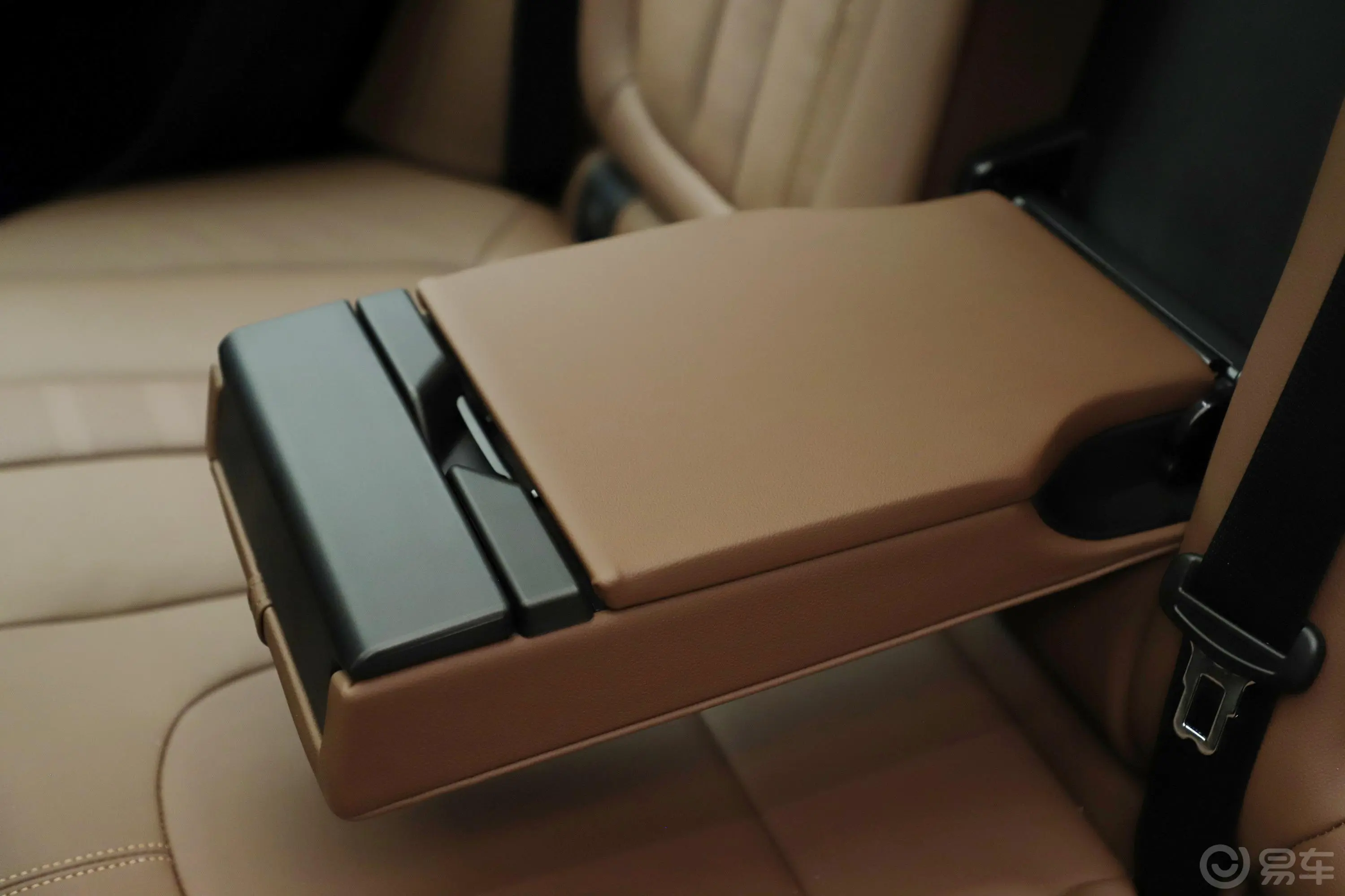 宝马X5(进口)改款 xDrive30i M运动套装空间