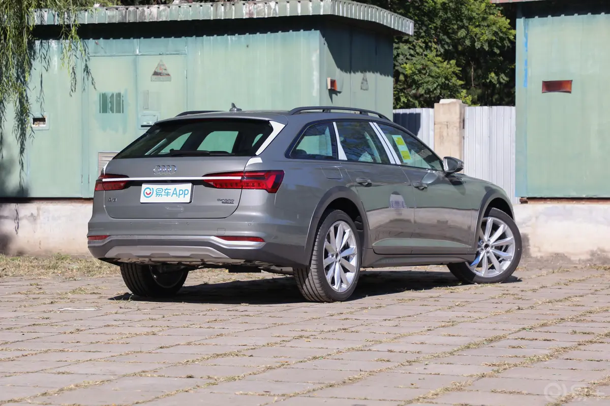 奥迪A6Allroad quattro 探索家 55 TFSI 尊享越野型外观