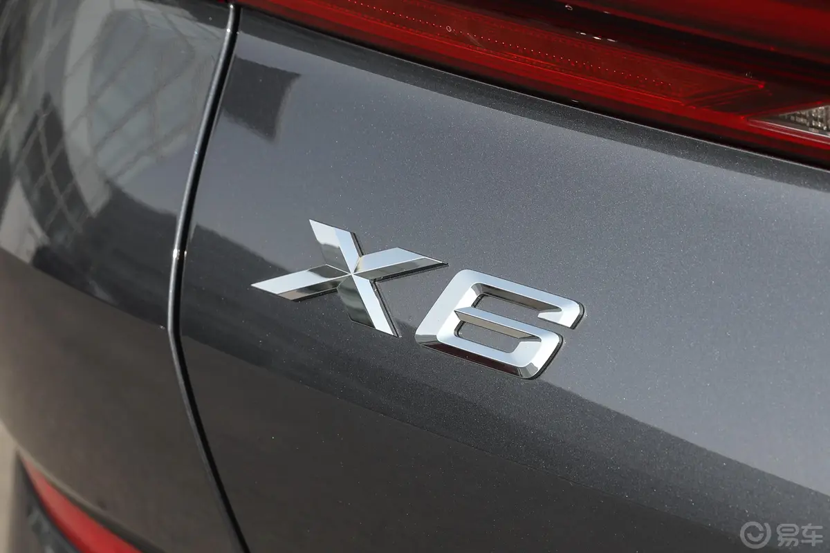 宝马X6xDrive40i M运动套装外观
