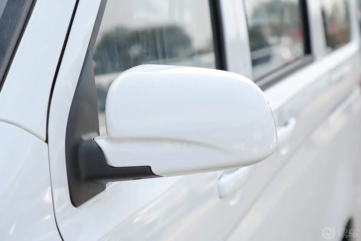 欧诺S欧诺S 1.5L 客车智享版(无空调)主驾驶后视镜背面