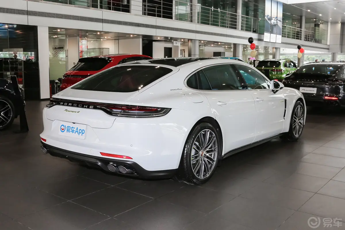 Panamera E-HybridPanamera 4 E-Hybrid 行政加长版 2.9T外观