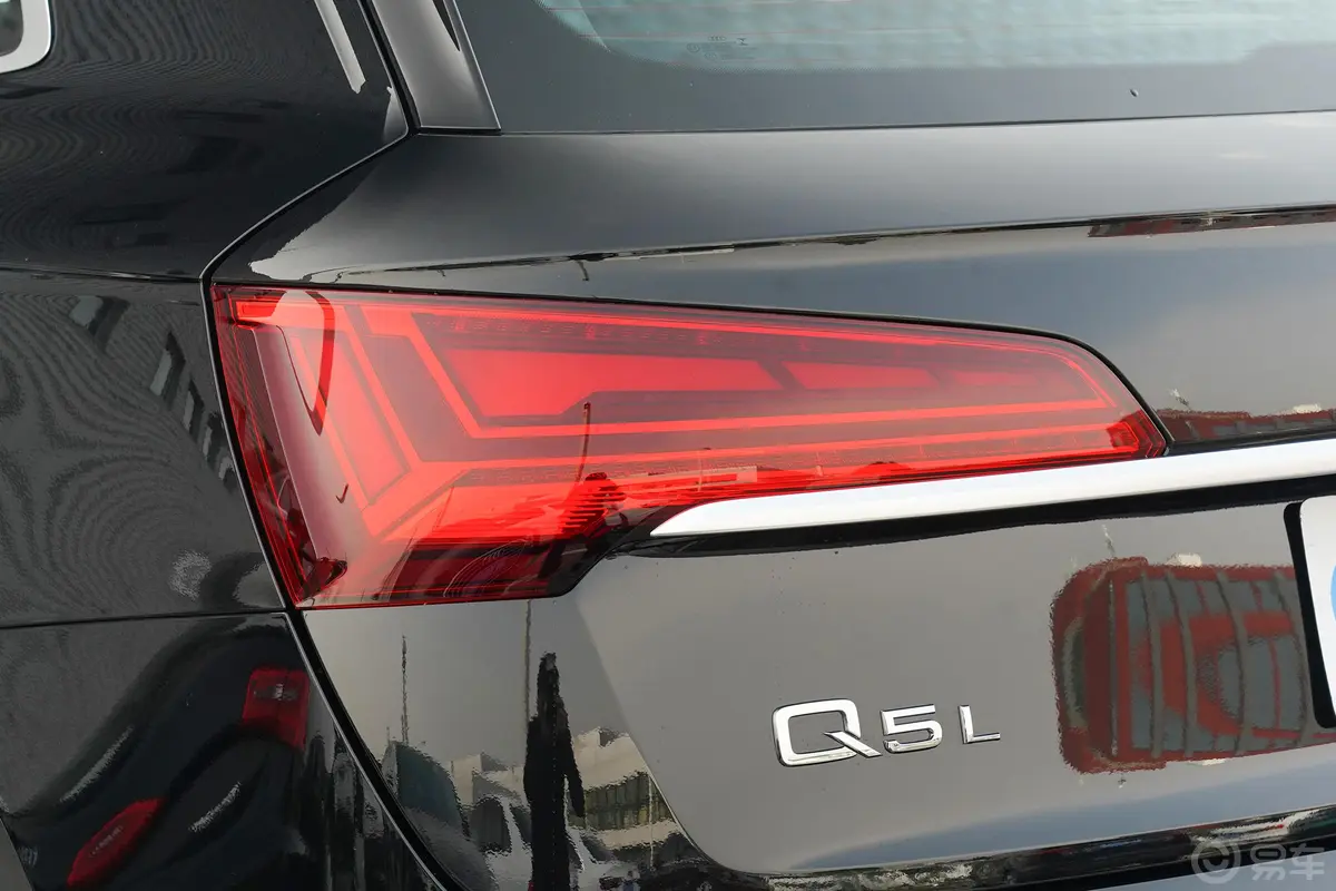 奥迪Q5L40 TFSI 豪华致雅型外观