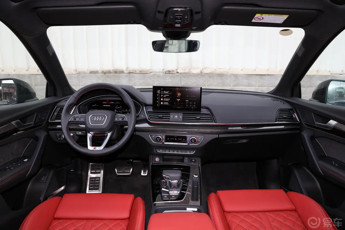 奥迪SQ53.0T quattro内饰全景正拍