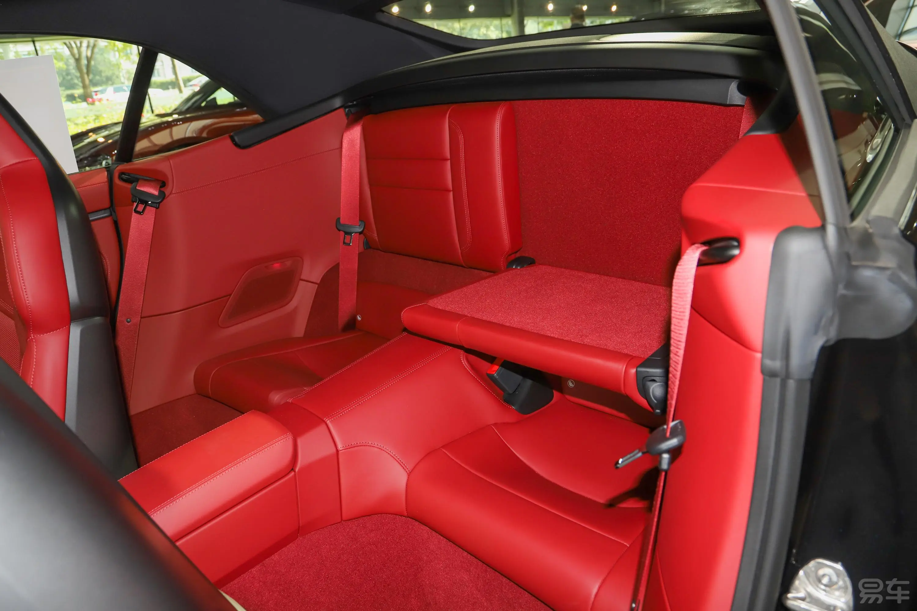 保时捷911Carrera 4S Cabriolet 3.0T空间