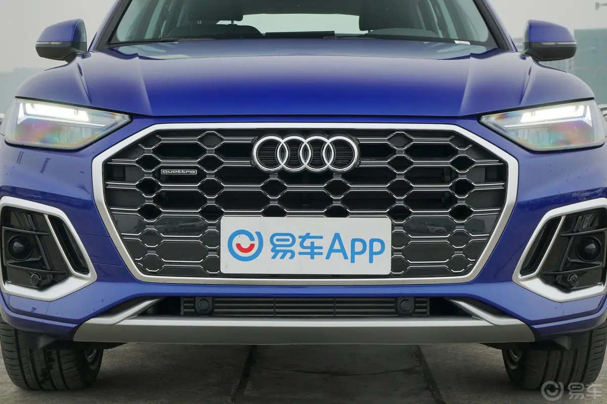 奥迪Q5L45 TFSI 豪华动感型外观