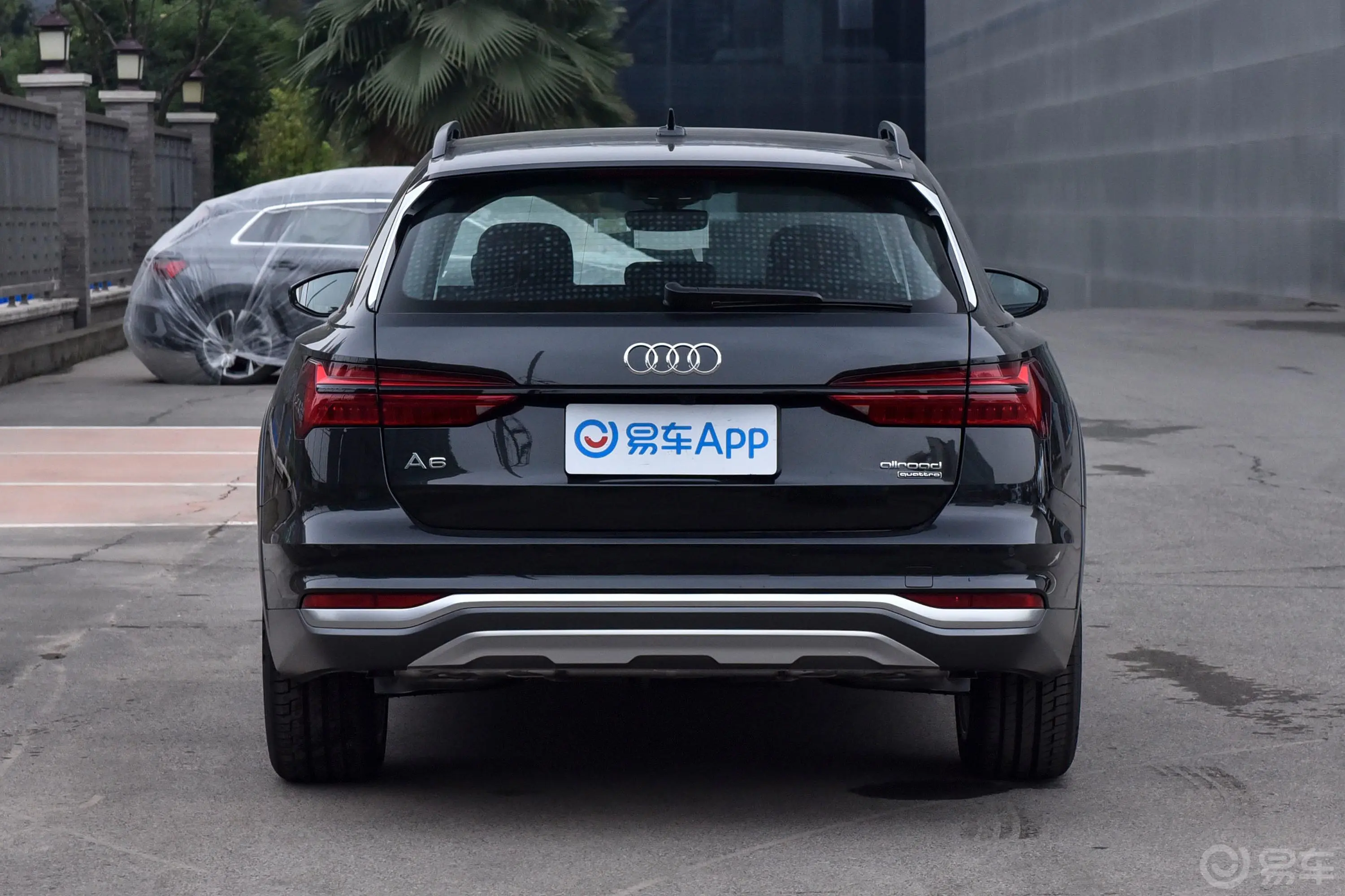 奥迪A6Allroad quattro 探索家 55 TFSI 尊享越野型外观