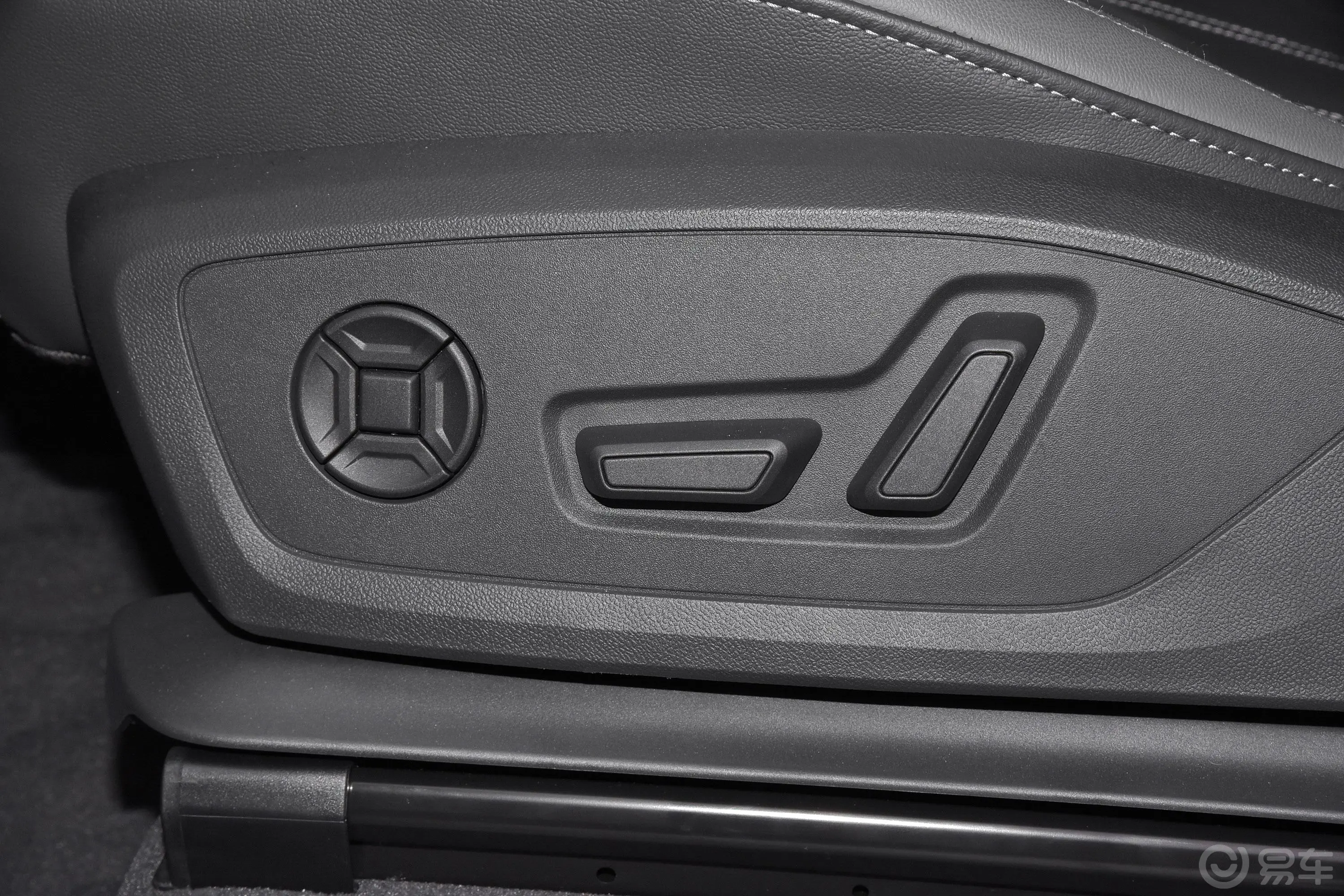 奥迪Q3 Sportback45 TFSI quattro 时尚型内饰