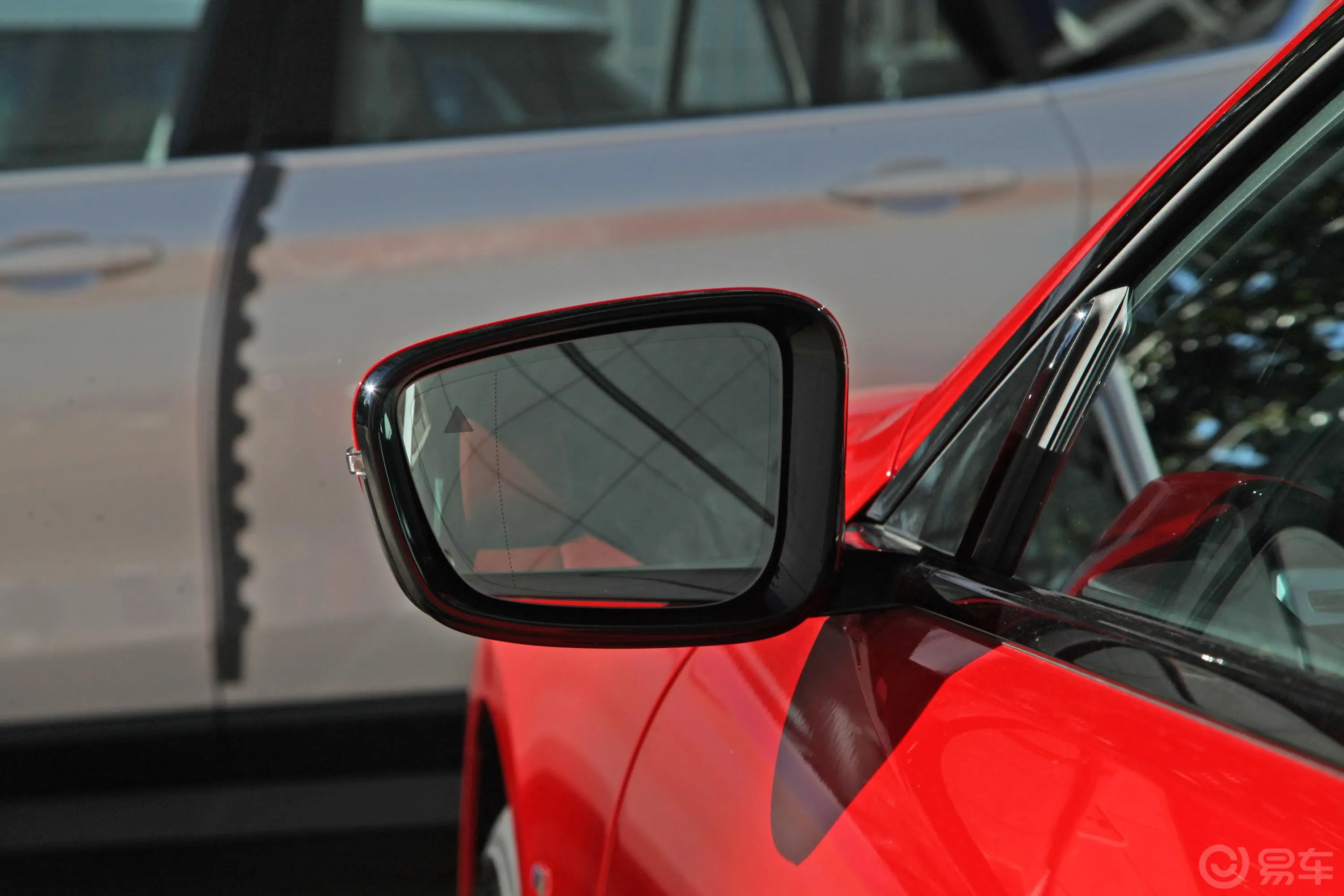 宝马8系四门轿跑车 840i 烈焰典藏版后视镜镜面