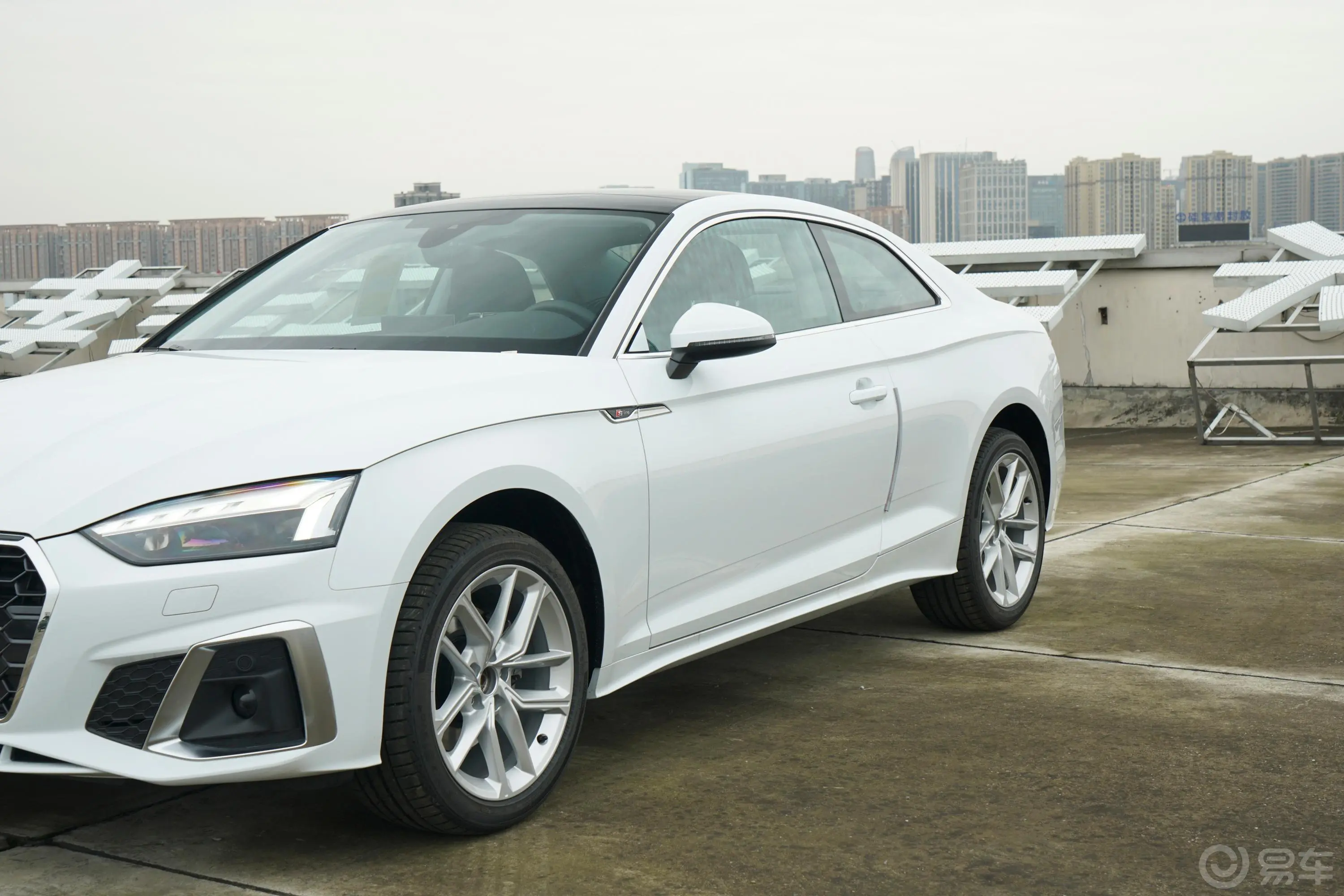 奥迪A5Coupe 40 TFSI 时尚动感型外观