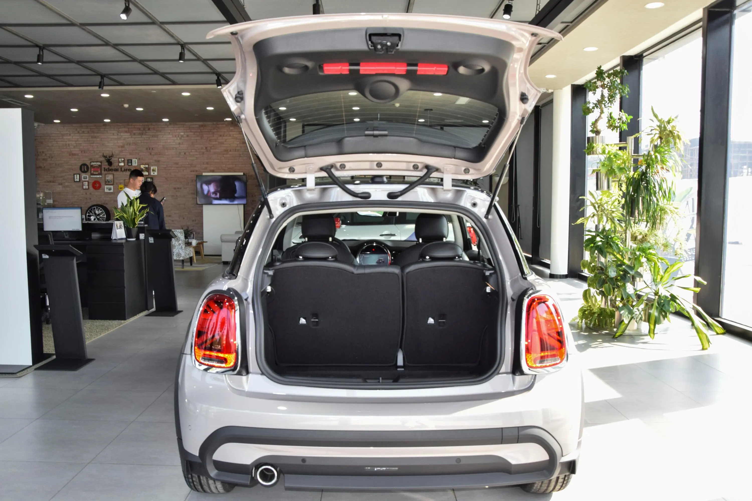 MINI改款 1.5T COOPER 艺术家空间