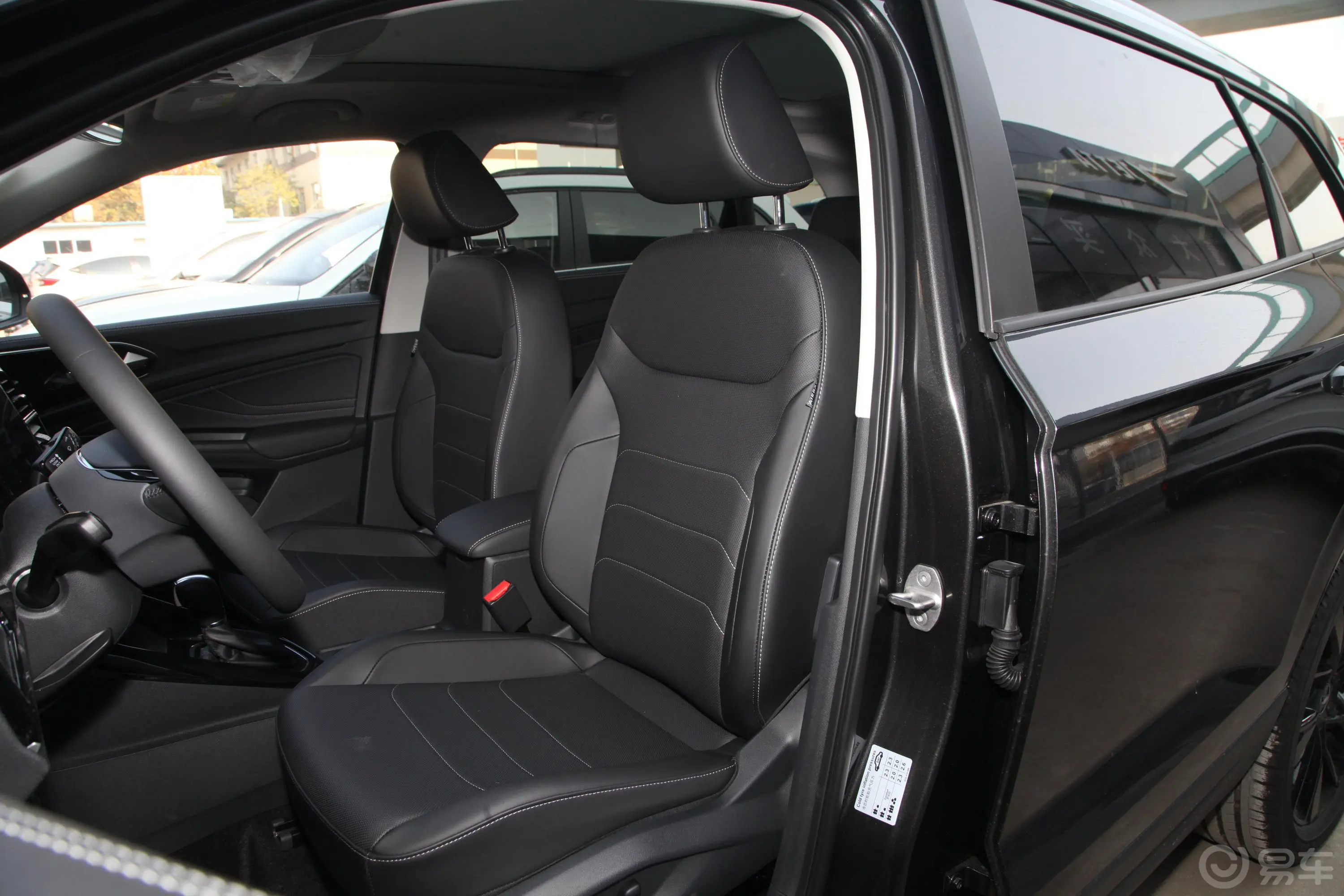 捷达VS7280TSI 自动荣耀黑锋版Pro驾驶员座椅