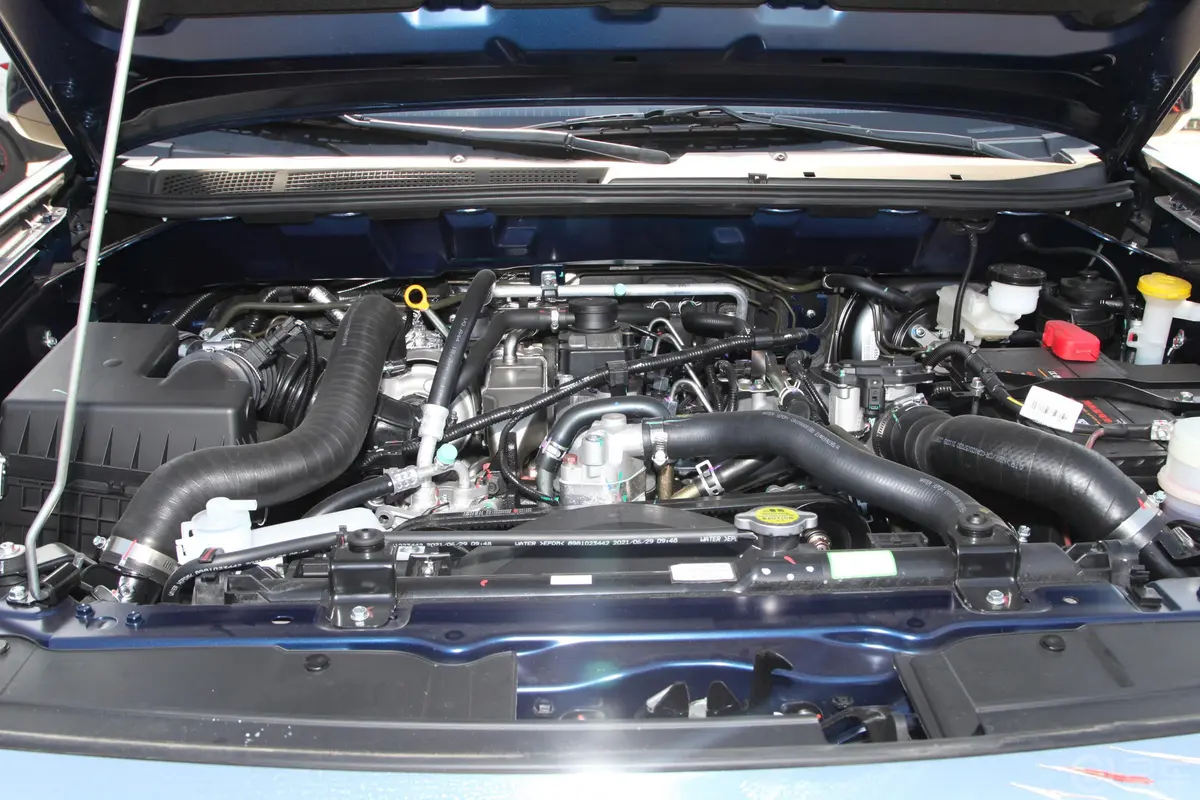 瑞迈2.8T 四驱标轴舒适版 柴油发动机特写