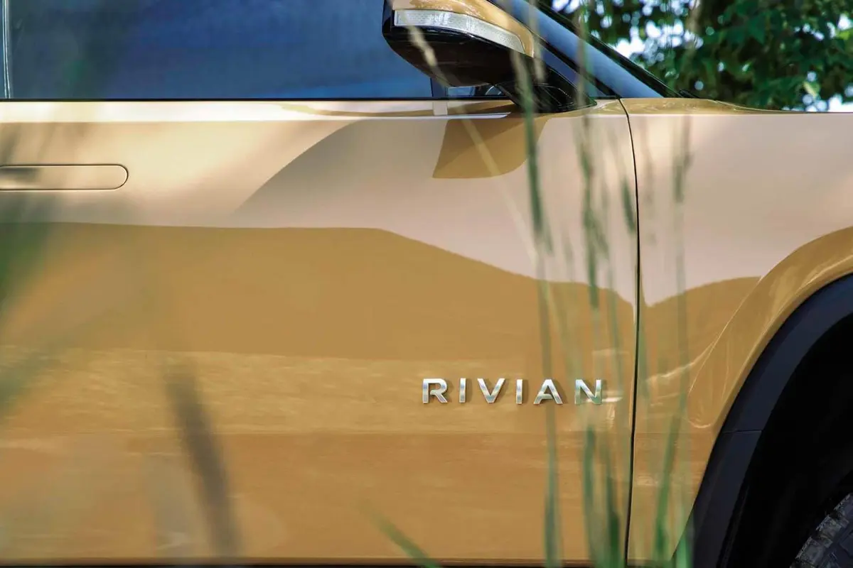  RIVIAN R1T