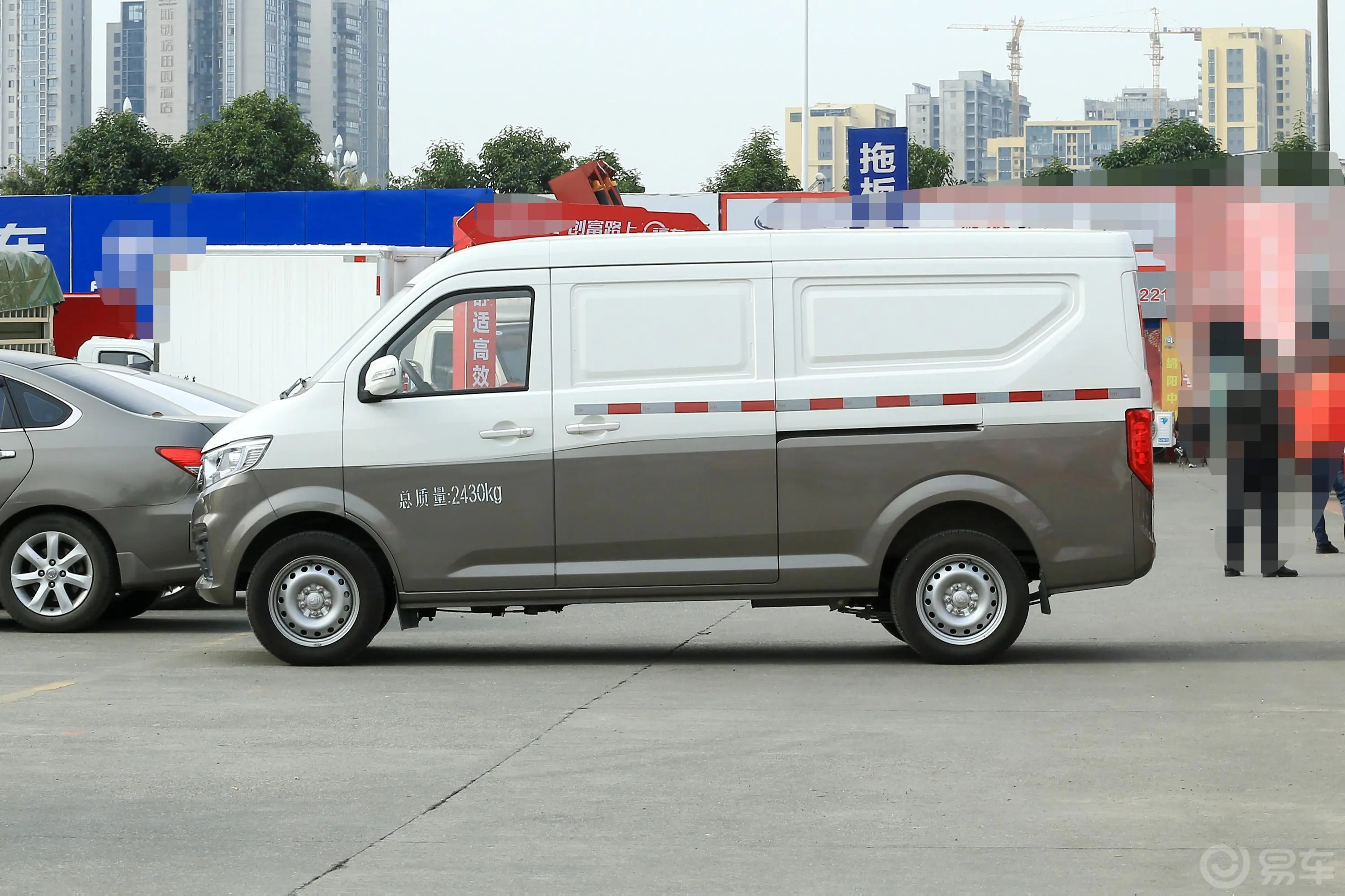 跨越星V51.5L 手动 2座JL473QH外观