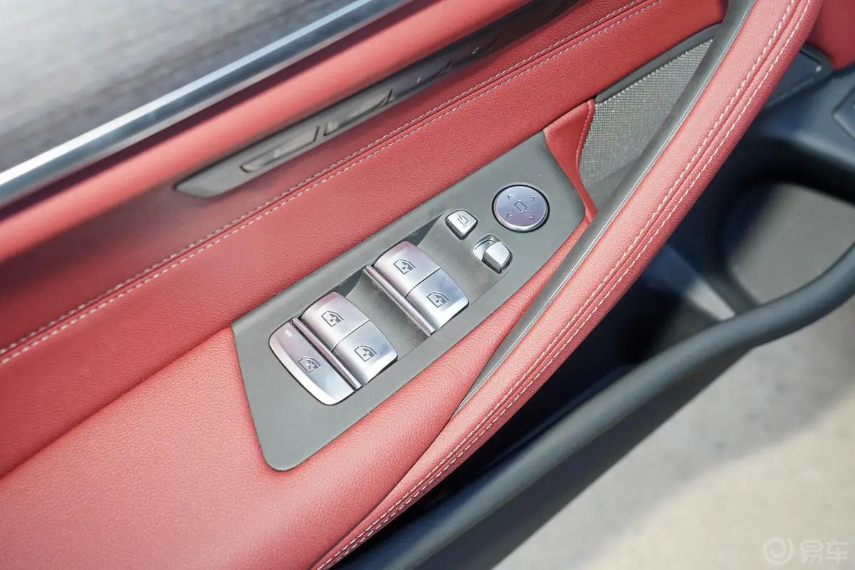 宝马5系改款 530Li 尊享型 M运动套装车窗调节整体