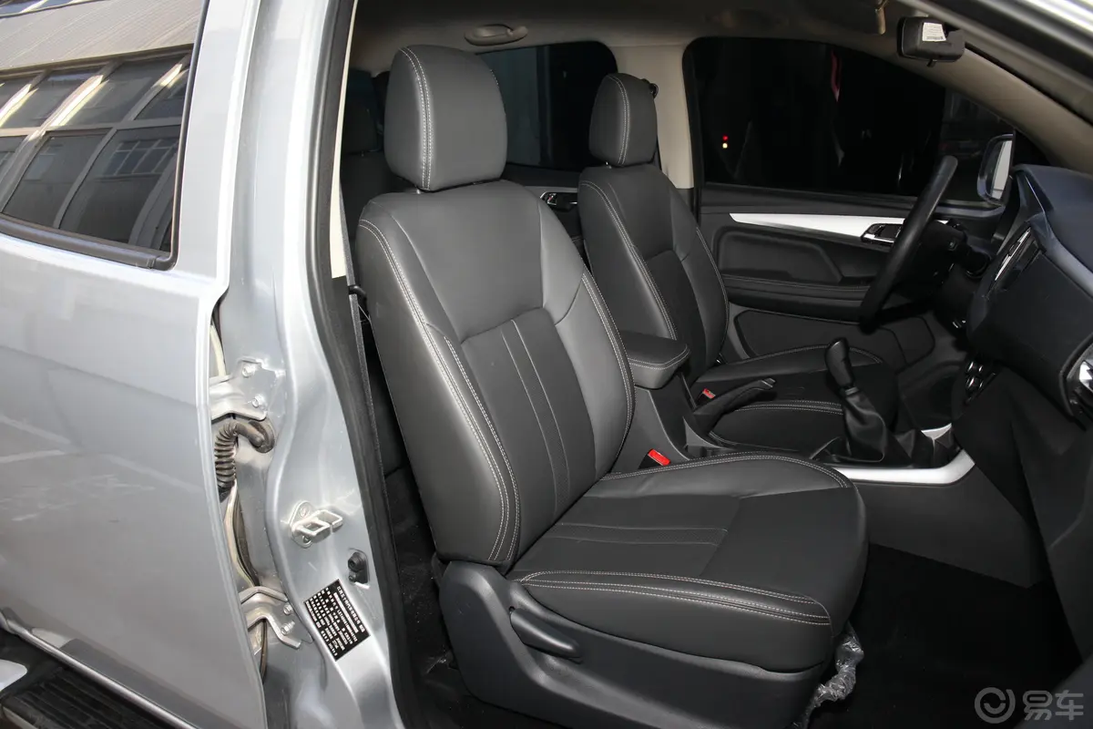 瑞迈2.8T 两驱标轴舒享版 柴油副驾驶座椅