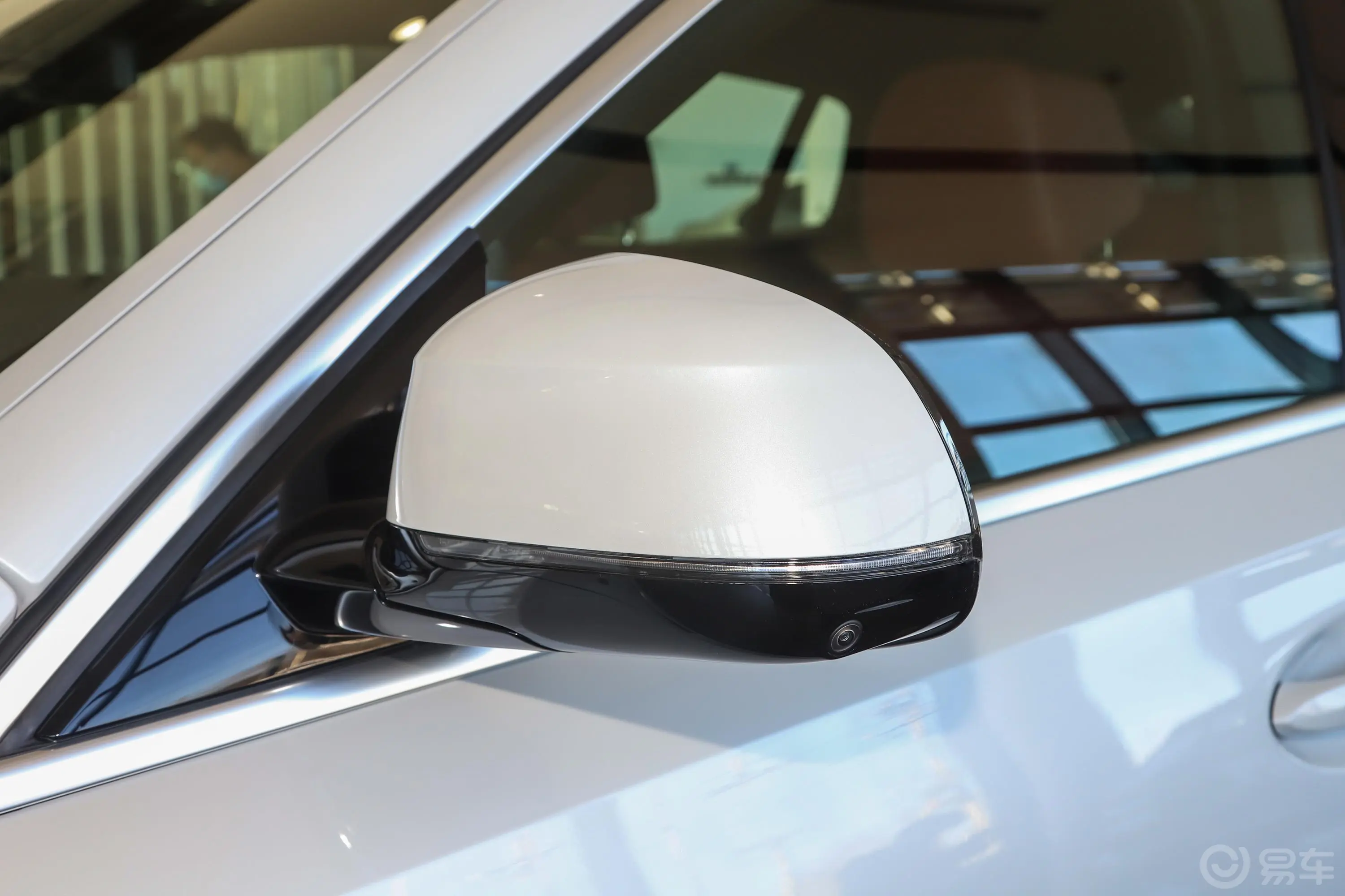 宝马X6xDrive40i 尊享型 M运动套装主驾驶后视镜背面
