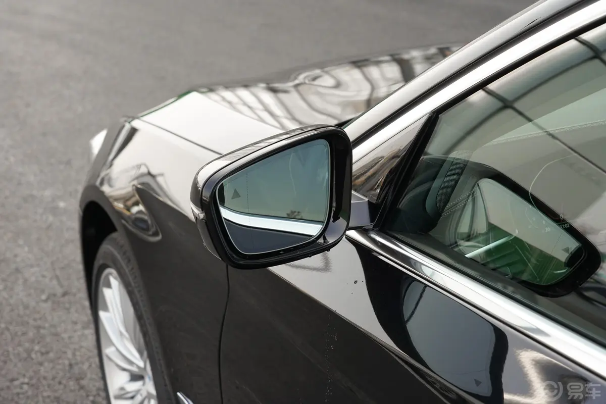 宝马5系改款 530Li 尊享型豪华套装后视镜镜面
