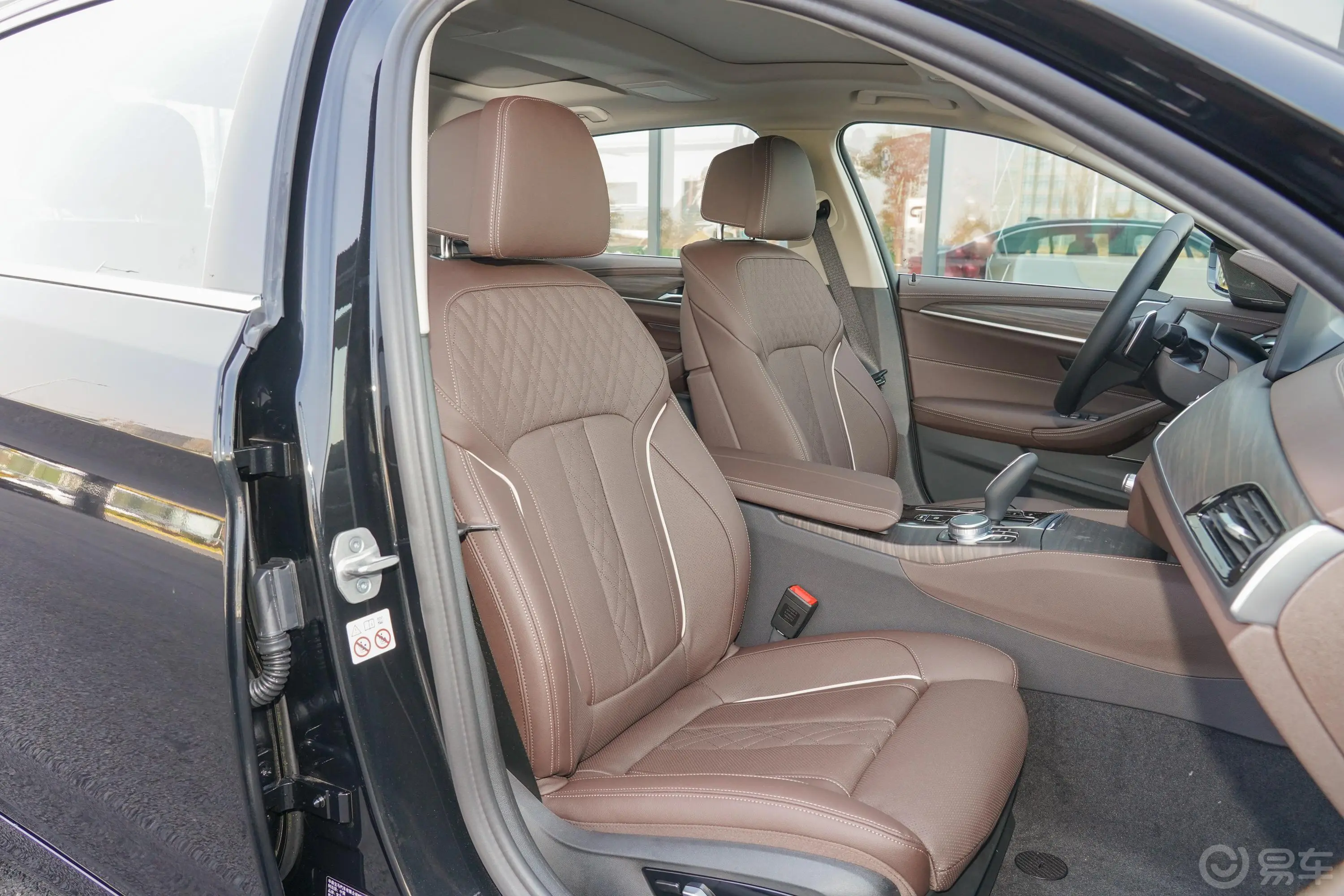宝马5系改款 530Li 尊享型豪华套装副驾驶座椅